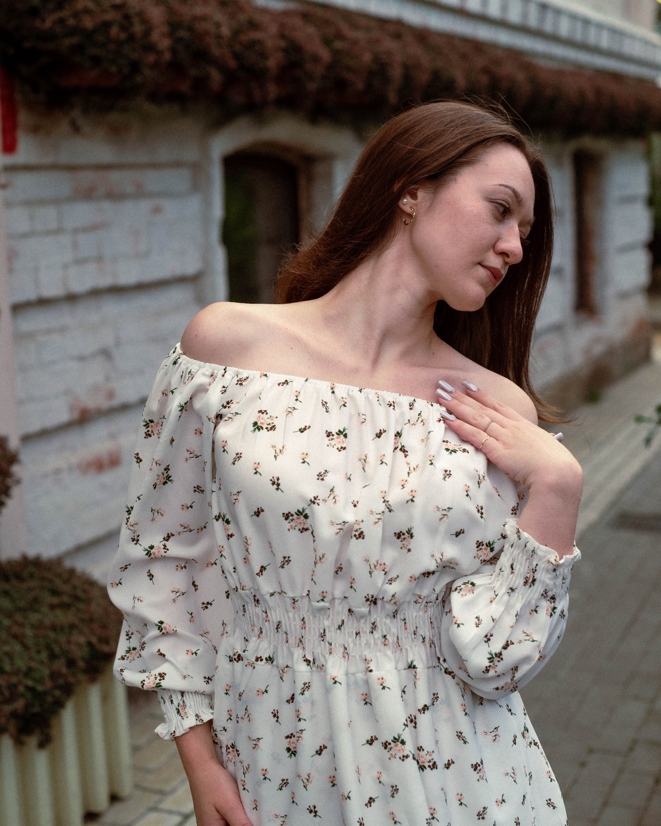Настя. Женский фотограф. Создатель украшений ручной работы. Модель