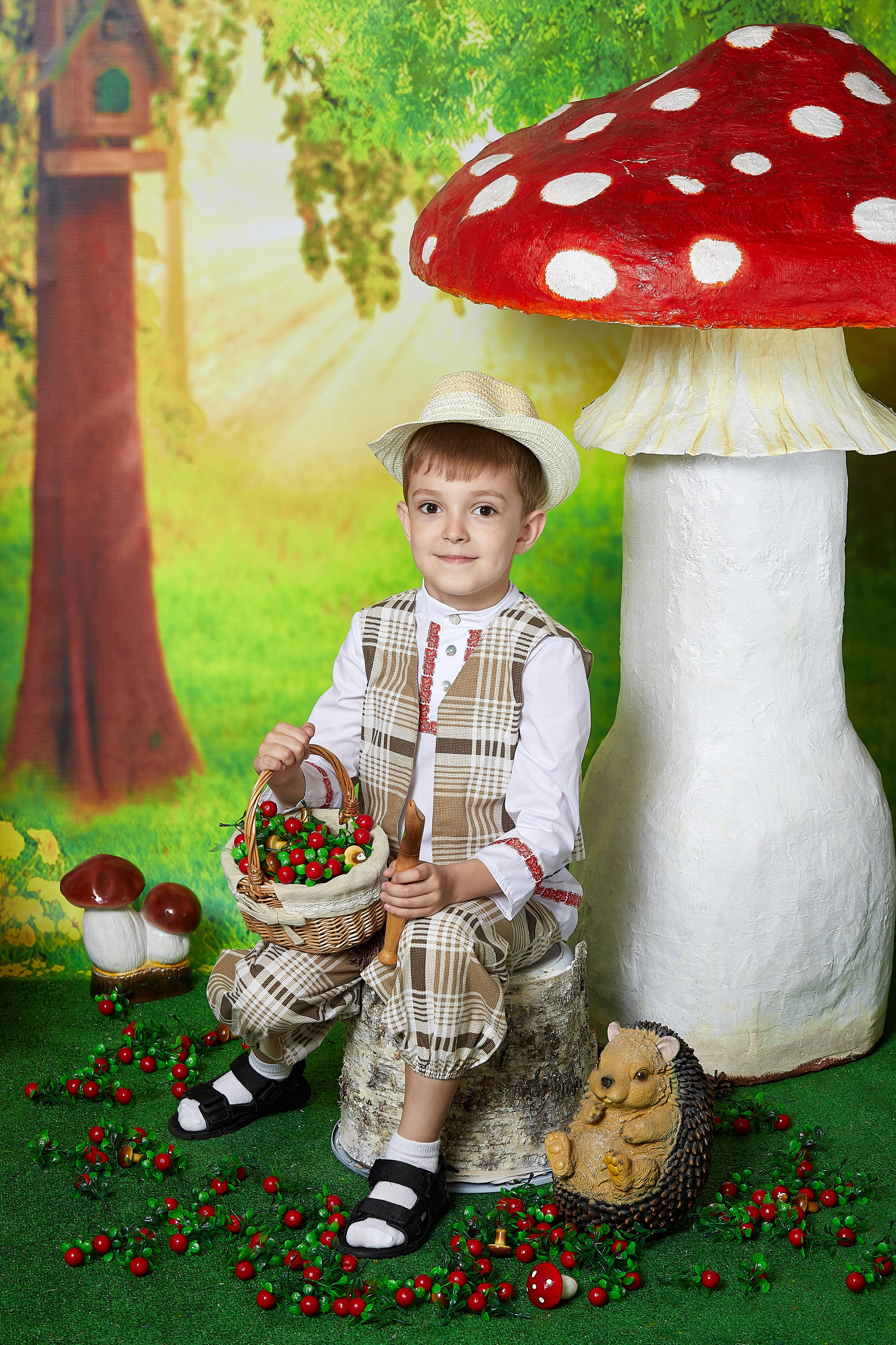 Под грибом. Детская выездная фотостудия