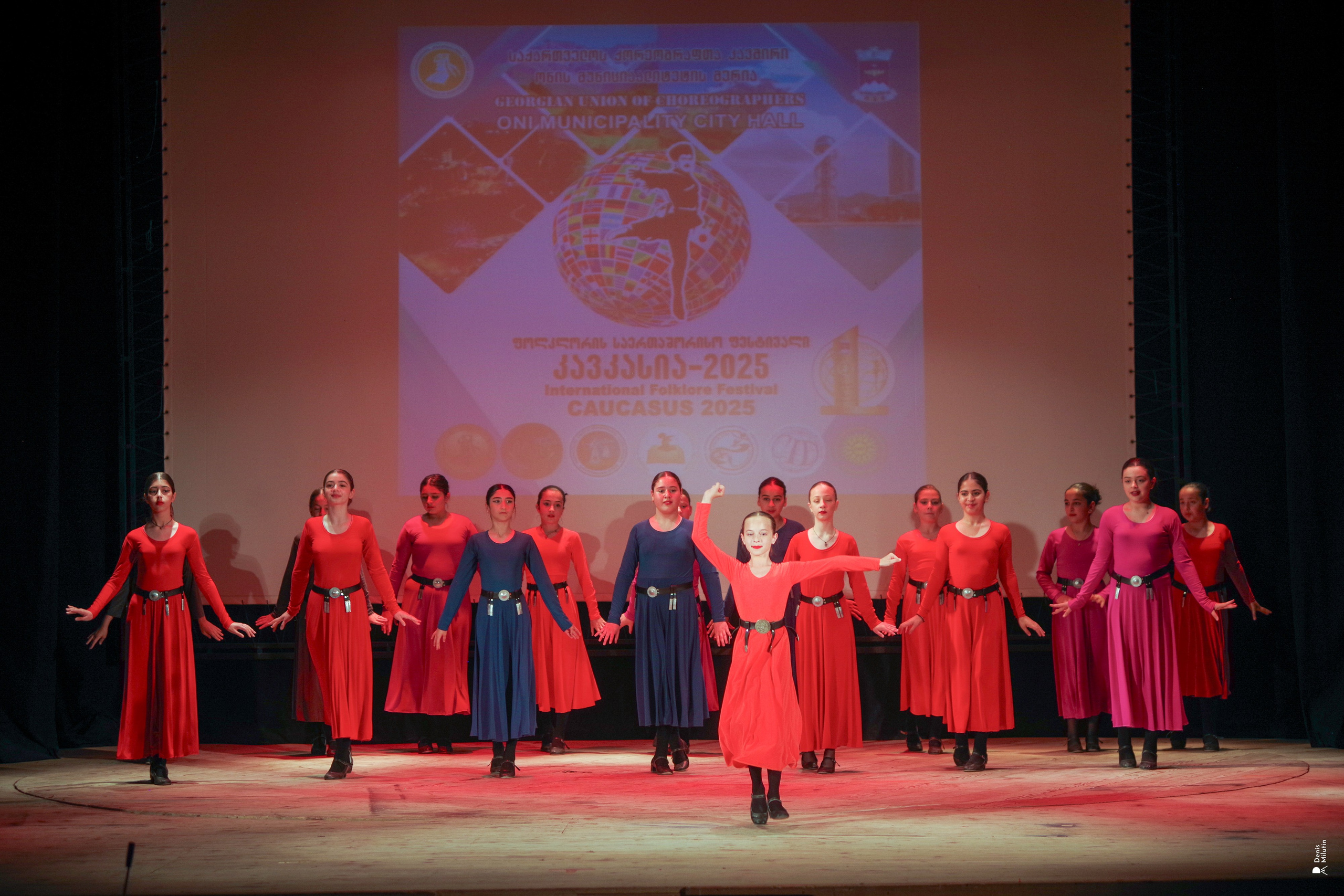 Танцы в прекрасном Они. Портретный фотограф Денис Милютин