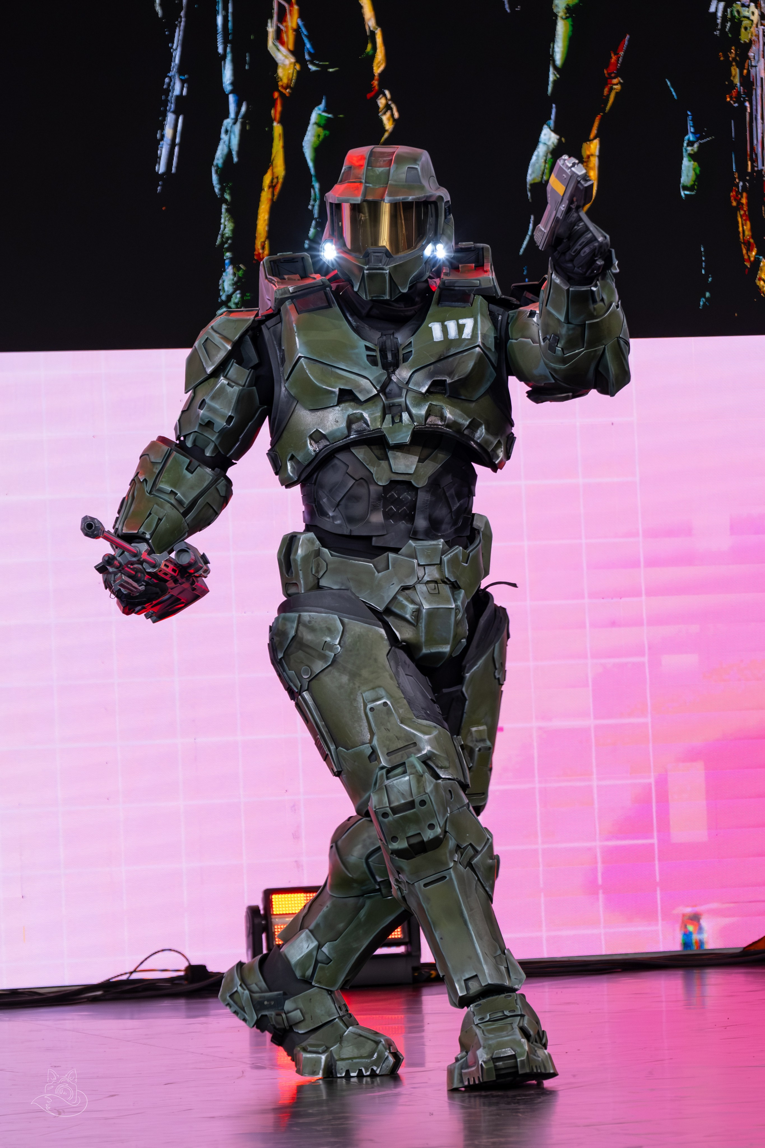 Сцена РЭД ЭКСПО 2024. Косплей фотограф