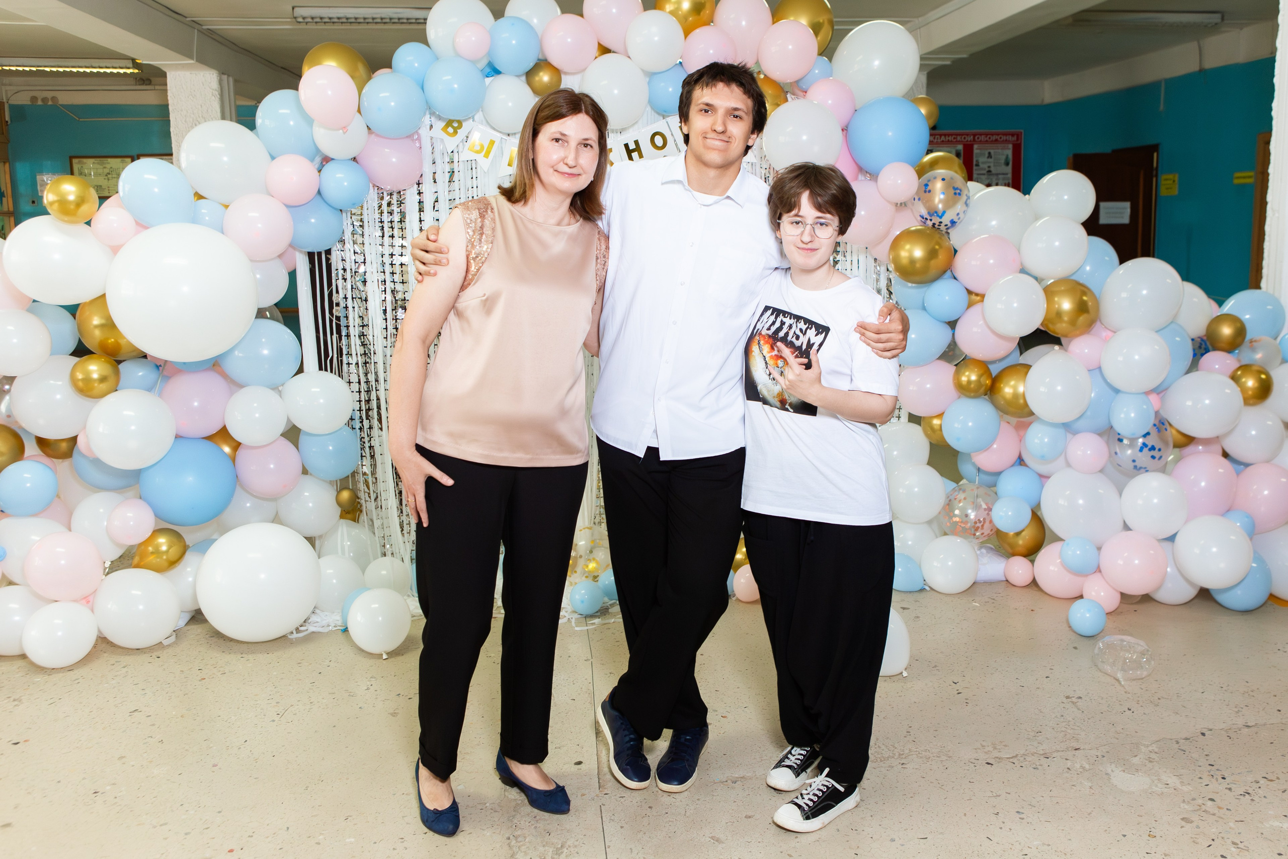 ФОТОСЕССИЯ С РОДИТЕЛЯМИ ВЫПУСКНОЙ 2025 9 ШКОЛА Г.МЦЕНСК. Профессиональный фотограф в Мценске и Орловской области