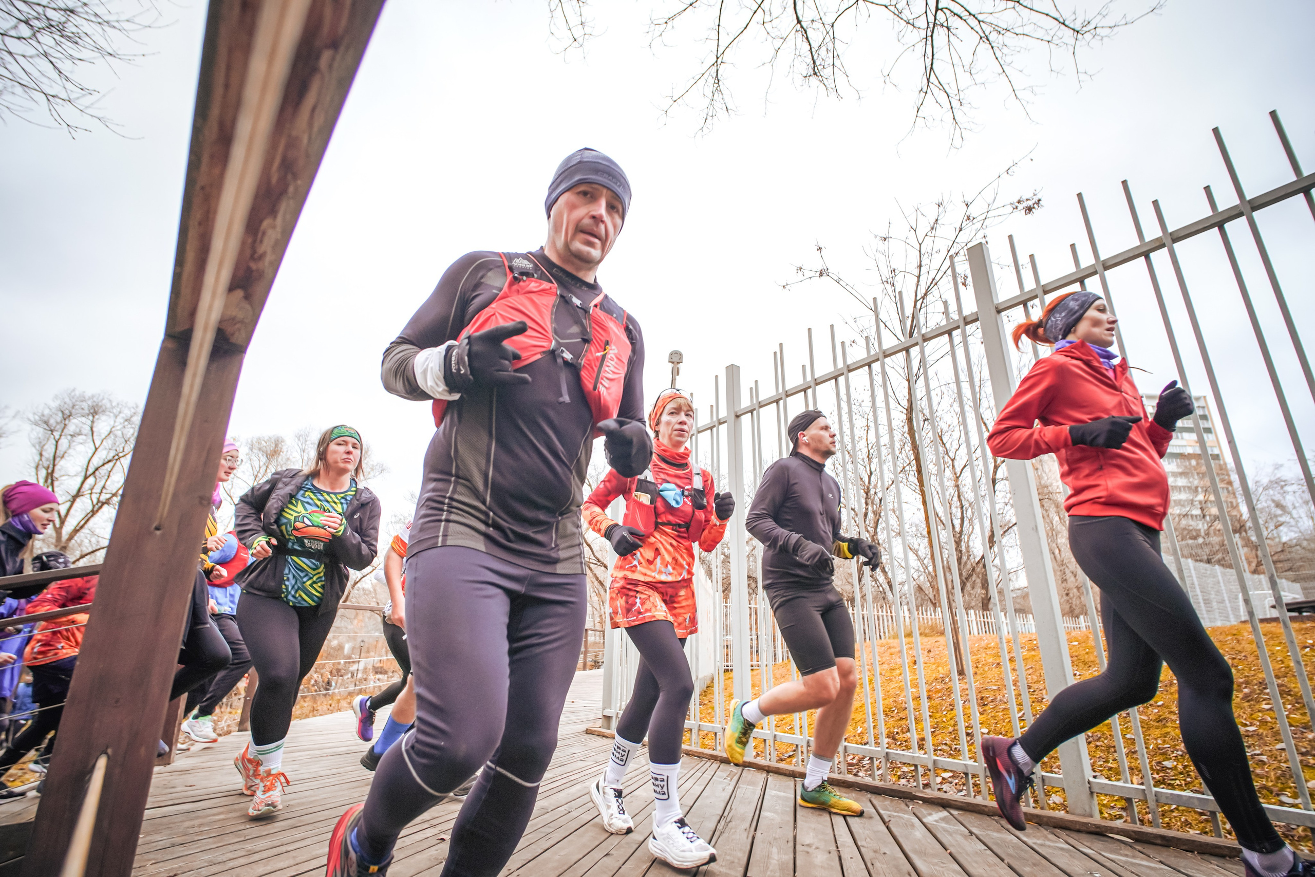 #марафонудома #яuzarun 2024 2-я петля, группа 6:30. Роман Капилюшов. Бег. Фото. Видео. г. Люберцы