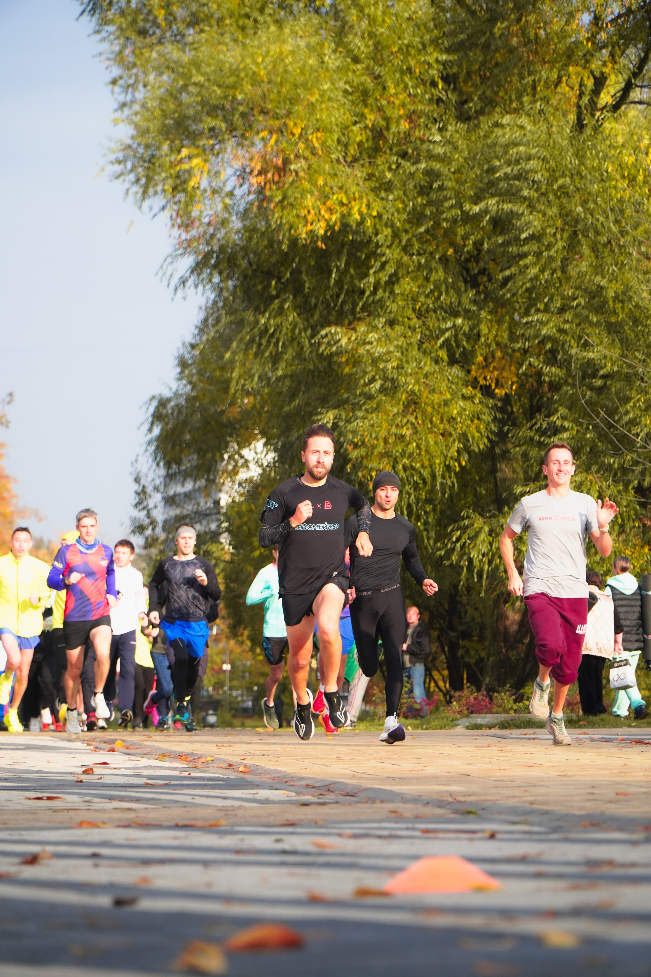 5 вёрст Наташинский 11 октября 2025. Роман Капилюшов. Бег. Фото. Видео. г. Люберцы