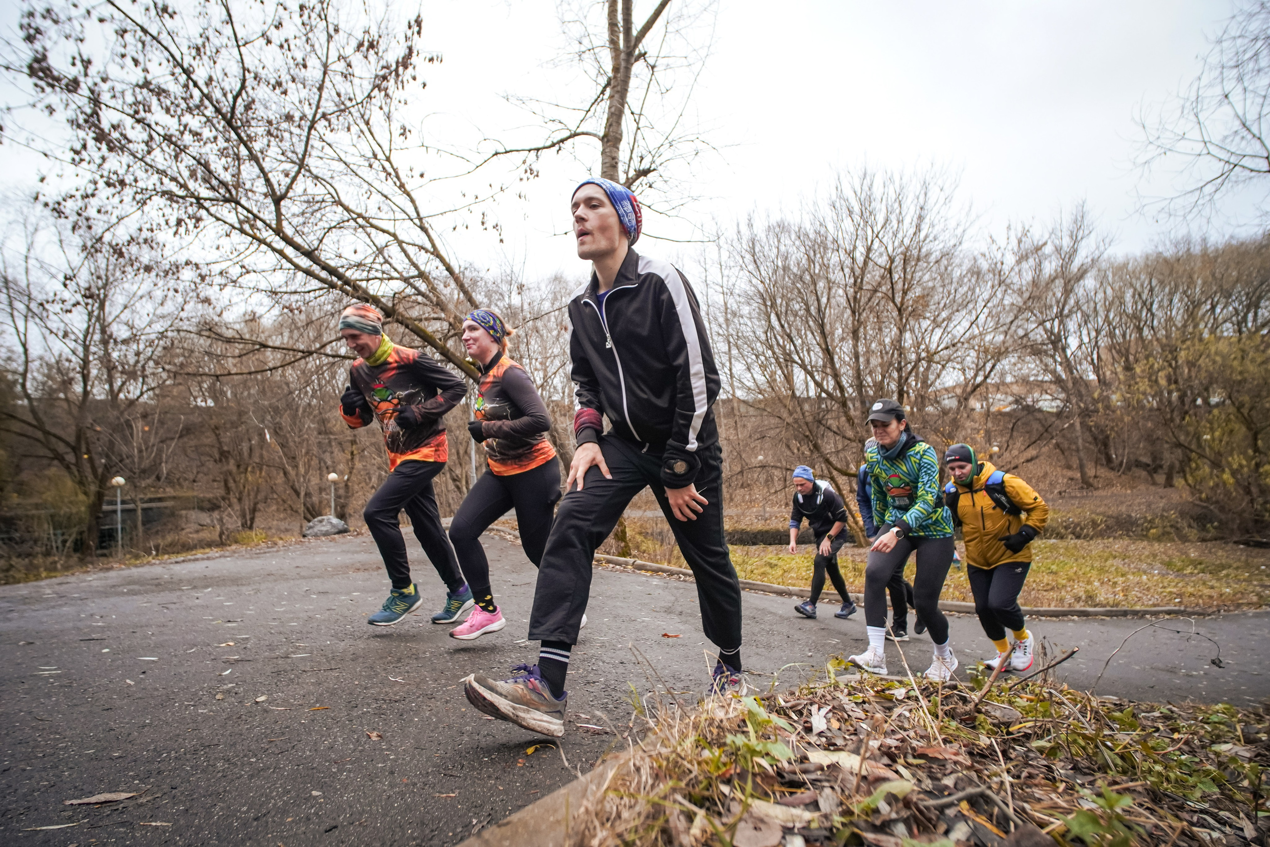 #марафонудома #яuzarun 2024 2-я петля, группа 6:30. Роман Капилюшов. Бег. Фото. Видео. г. Люберцы