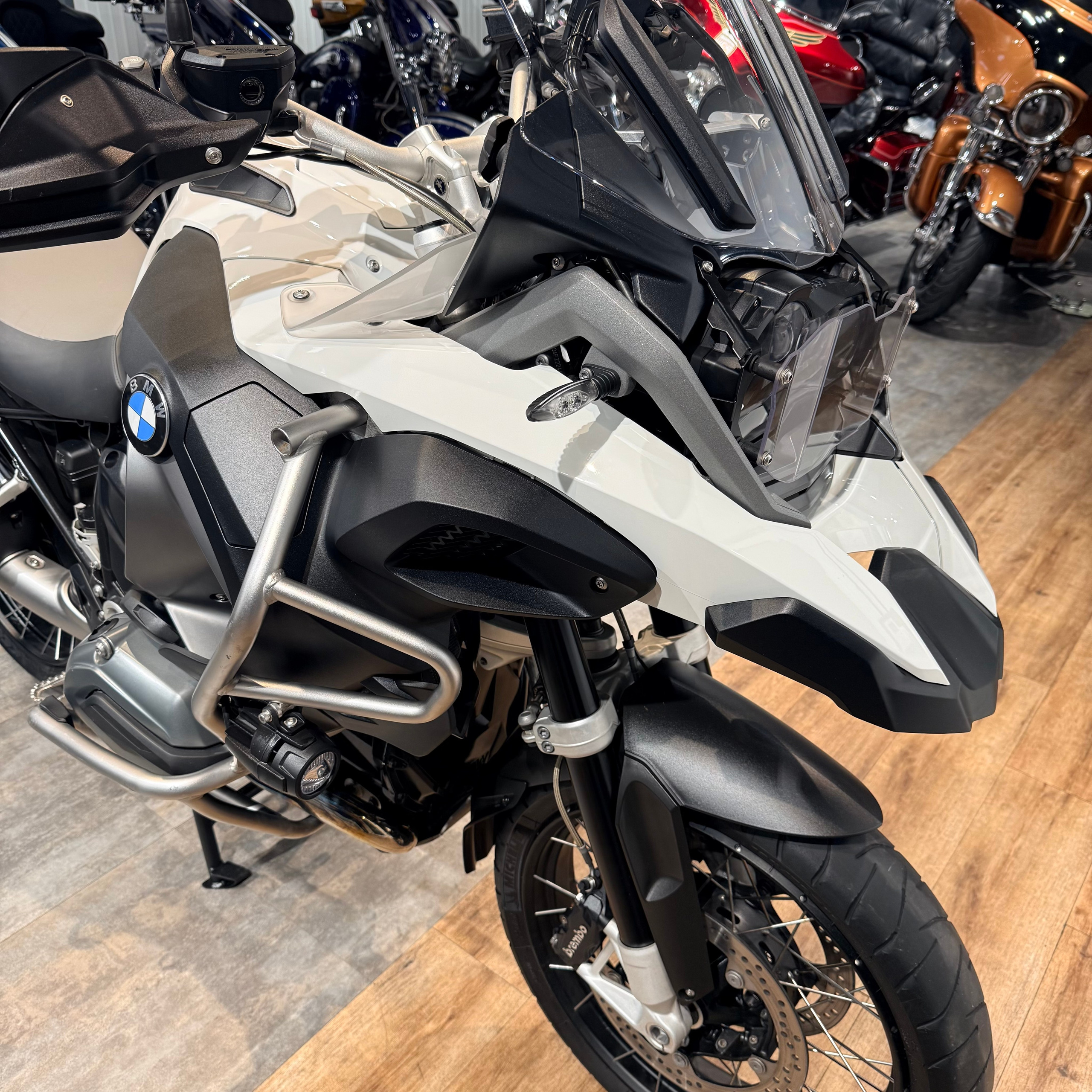 2015 BMW R1200GS Adventure Alpine White. Hello Davidson, Москва. Только хорошие мотоциклы…