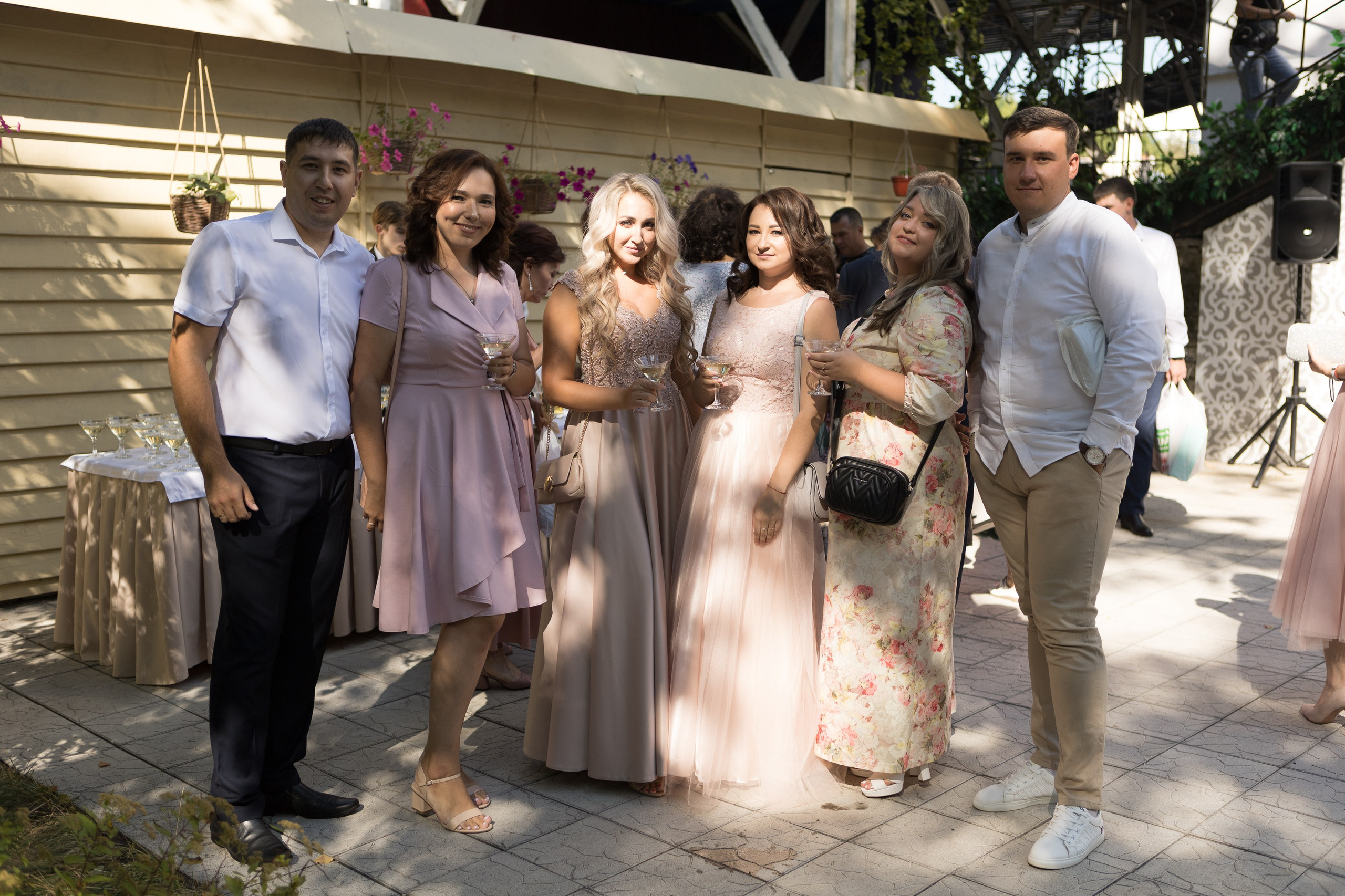 Свадебный фотограф Уфа — Руслан ГабдлисламовЖивые эмоции, красивые кадры, воспоминания на всю жизнь.Работаю по всей Республике Башкортоста. Свадебный фотограф Уфа Руслан Габдлисламов