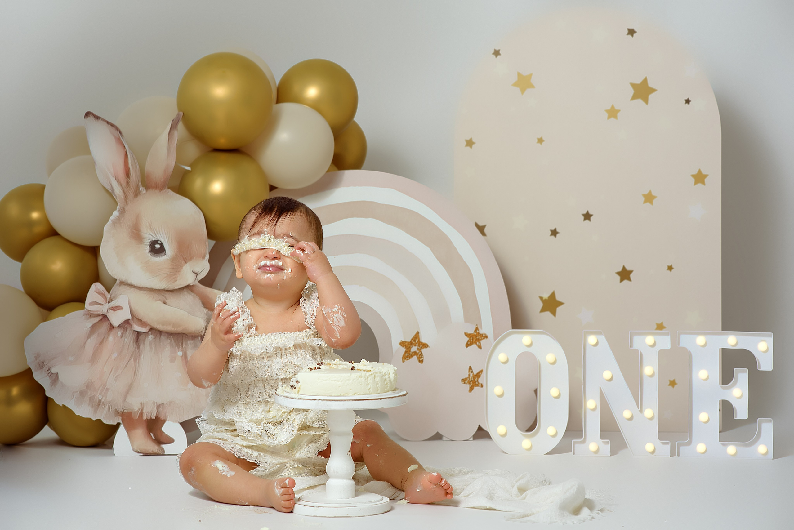 Крушение тортика. Фотограф беременности и новорожденных в Рязани