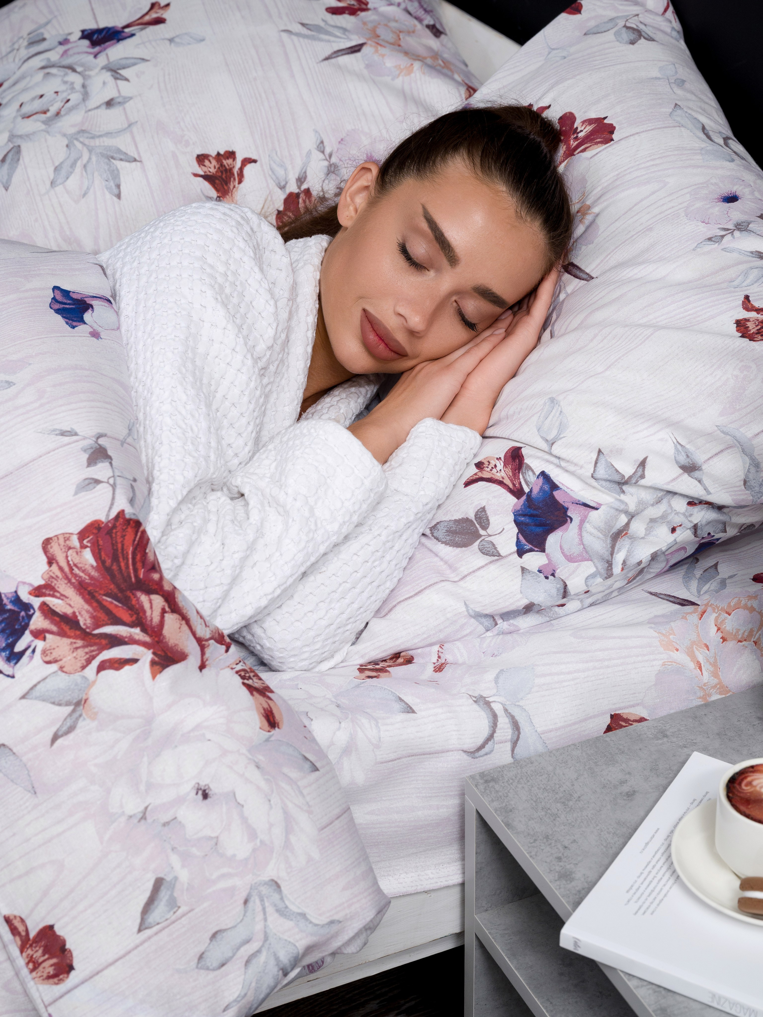 Съемка в студии «Изюм». Фотограф для маркетплейсов в г. Иваново Клещенок Юлия