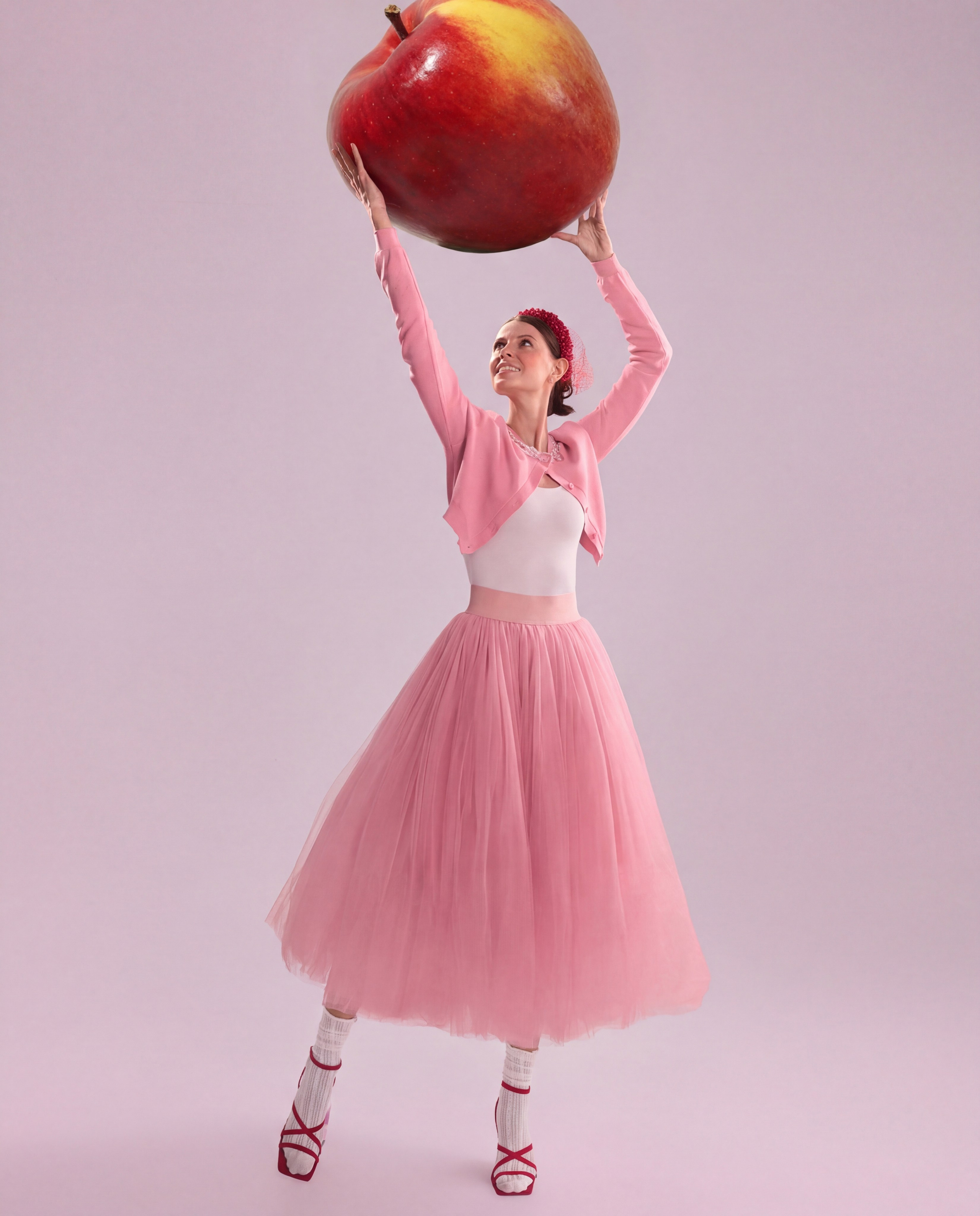 Sobrano v Sadu. Святослав Лебедев | Рекламный фотограф — Коммерческая съемка, Арт-дирекшн, AI-интеграция