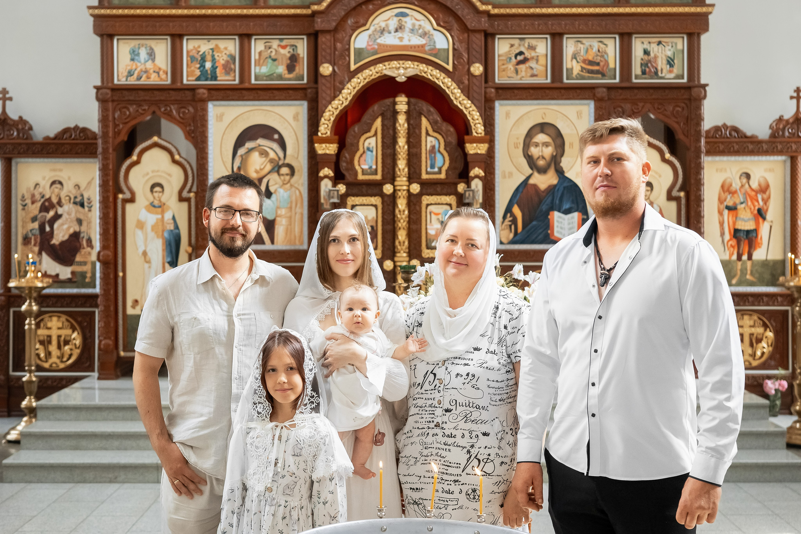 Крещение в храме Архангела Михаила. Церковный фотограф на Таинство Крещения и Венчания в Оренбурге и Оренбургской области Екатерина Белкина