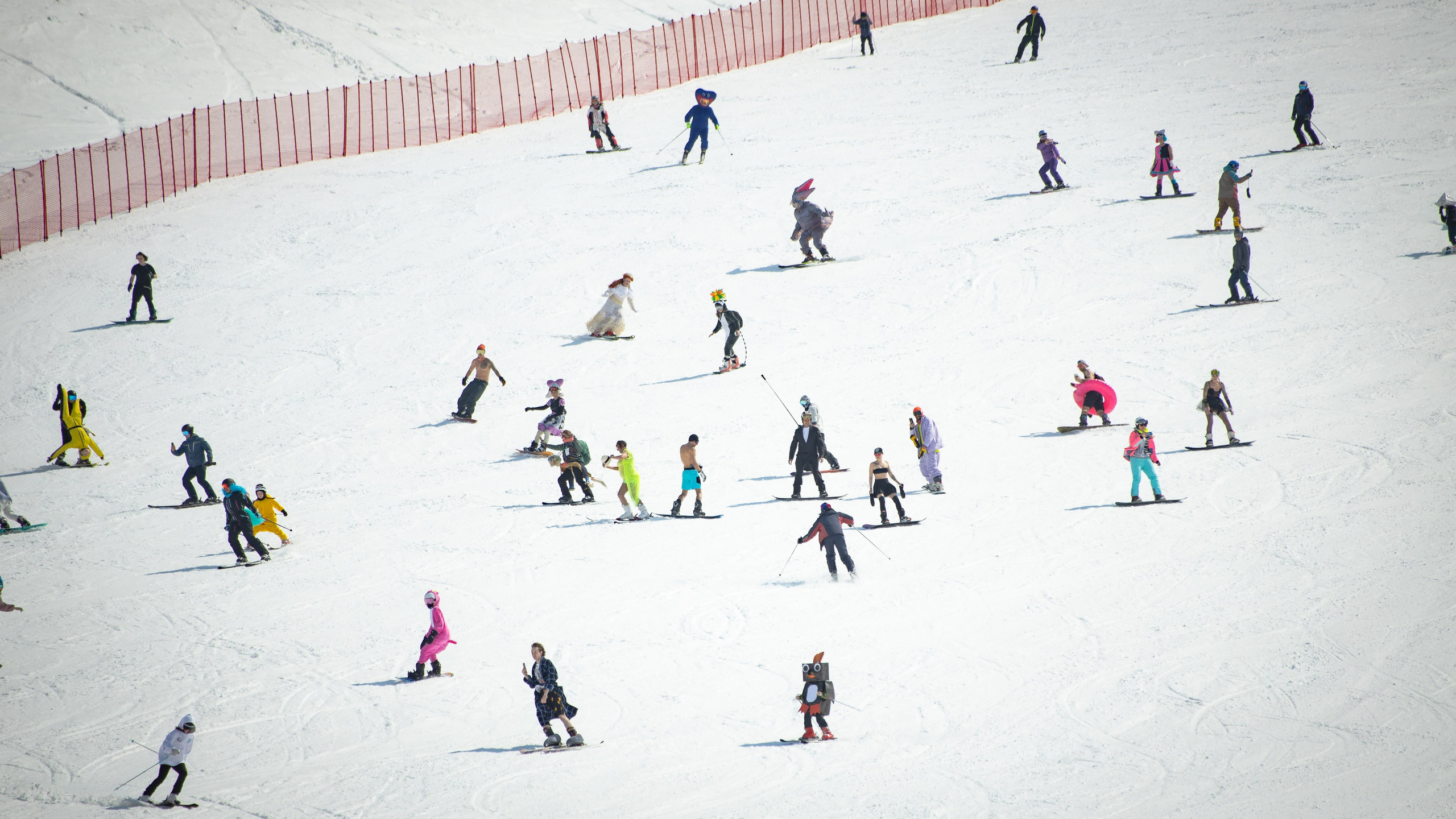 Снежный фестиваль 2025. Фотограф. г. Южно-Сахалинск. Олег Толстов