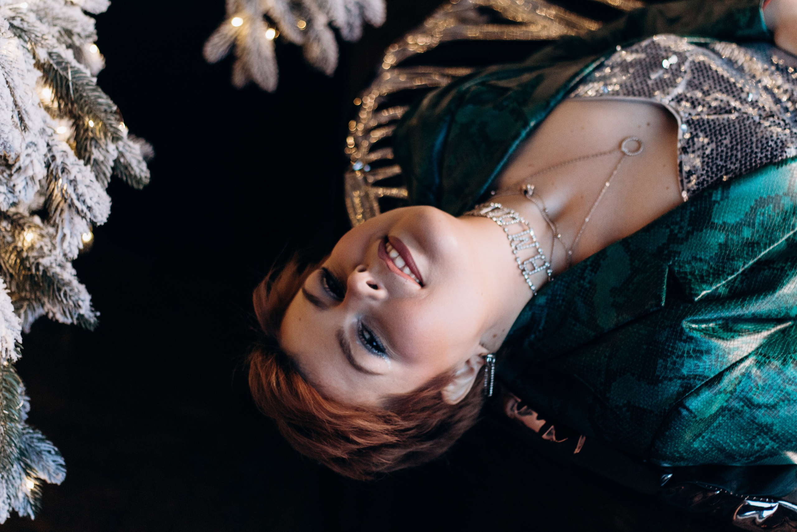 Анастасия. Портрет в студии. Новогодняя фотосессия Екатеринбург. Фотограф в Екатеринбурге Пойгина Елена