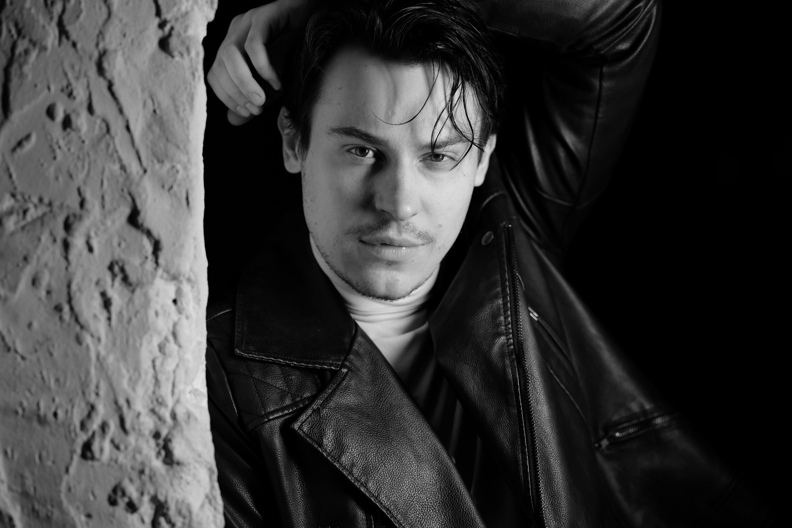 Сергей. Фотограф в Москве и Праге: индивидуальные портреты, парные фотосессии