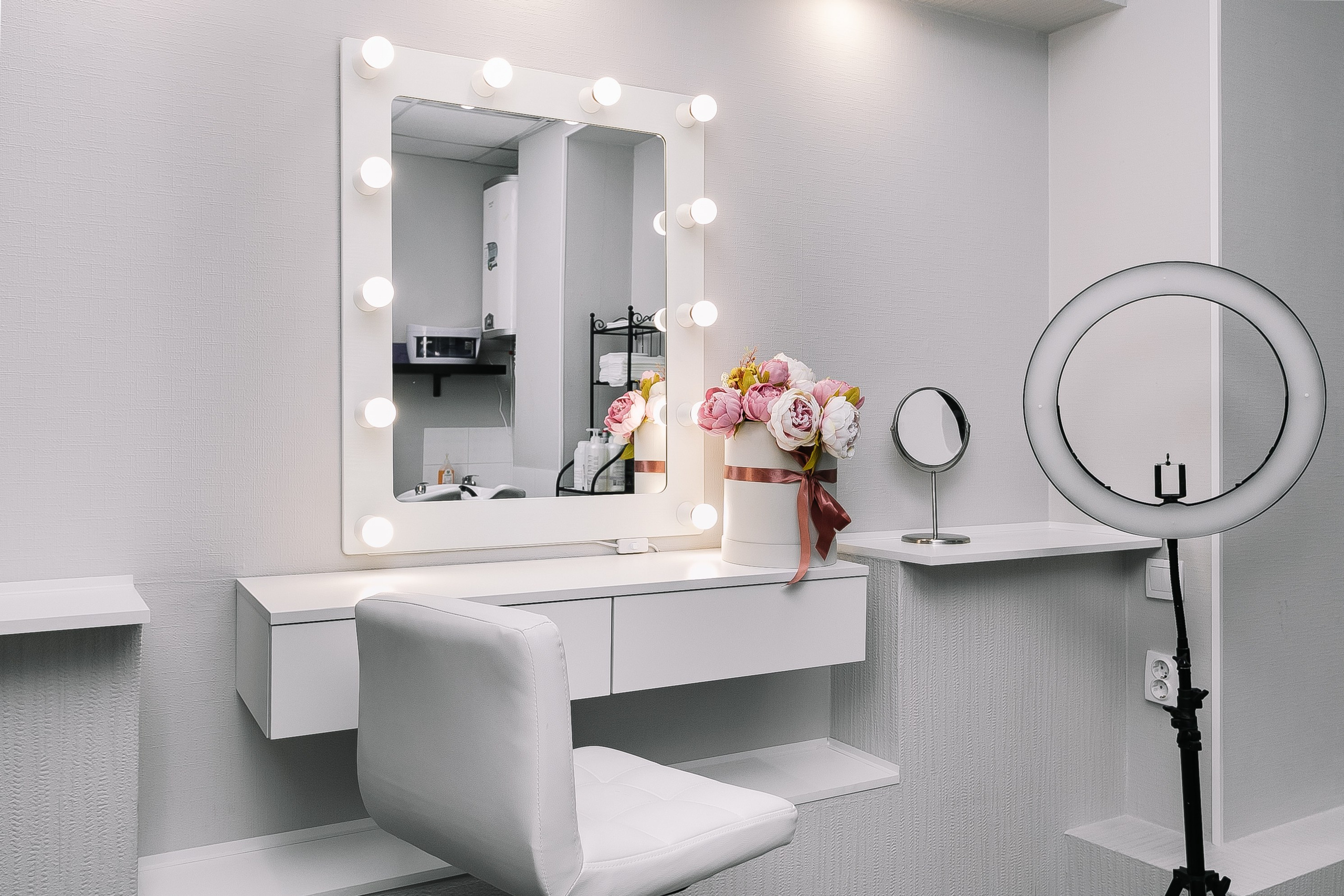 Салон красоты. Свадебный и репортажный фотограф в Новосибирске Матлак Дарья