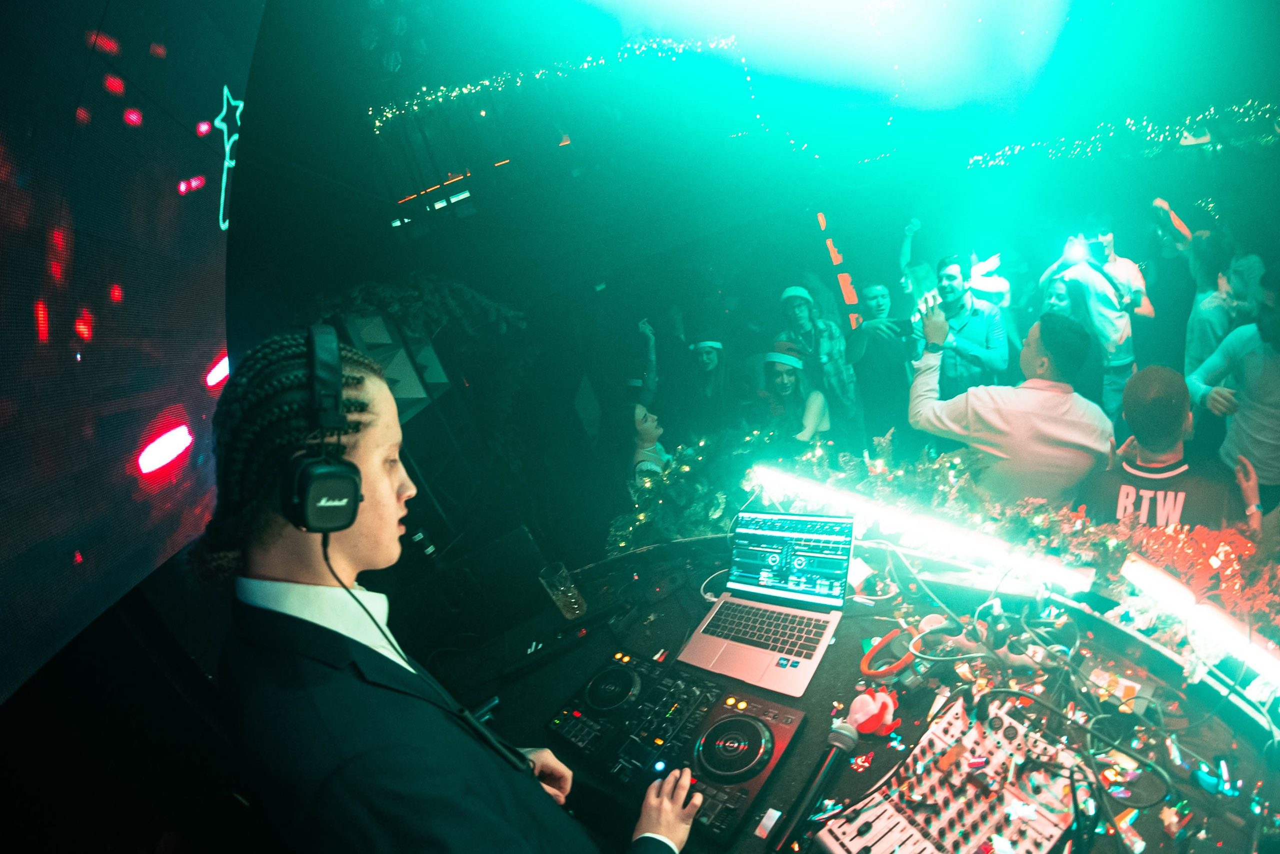 ZHARA | NEW YEAR 2025. ZHARA CREW