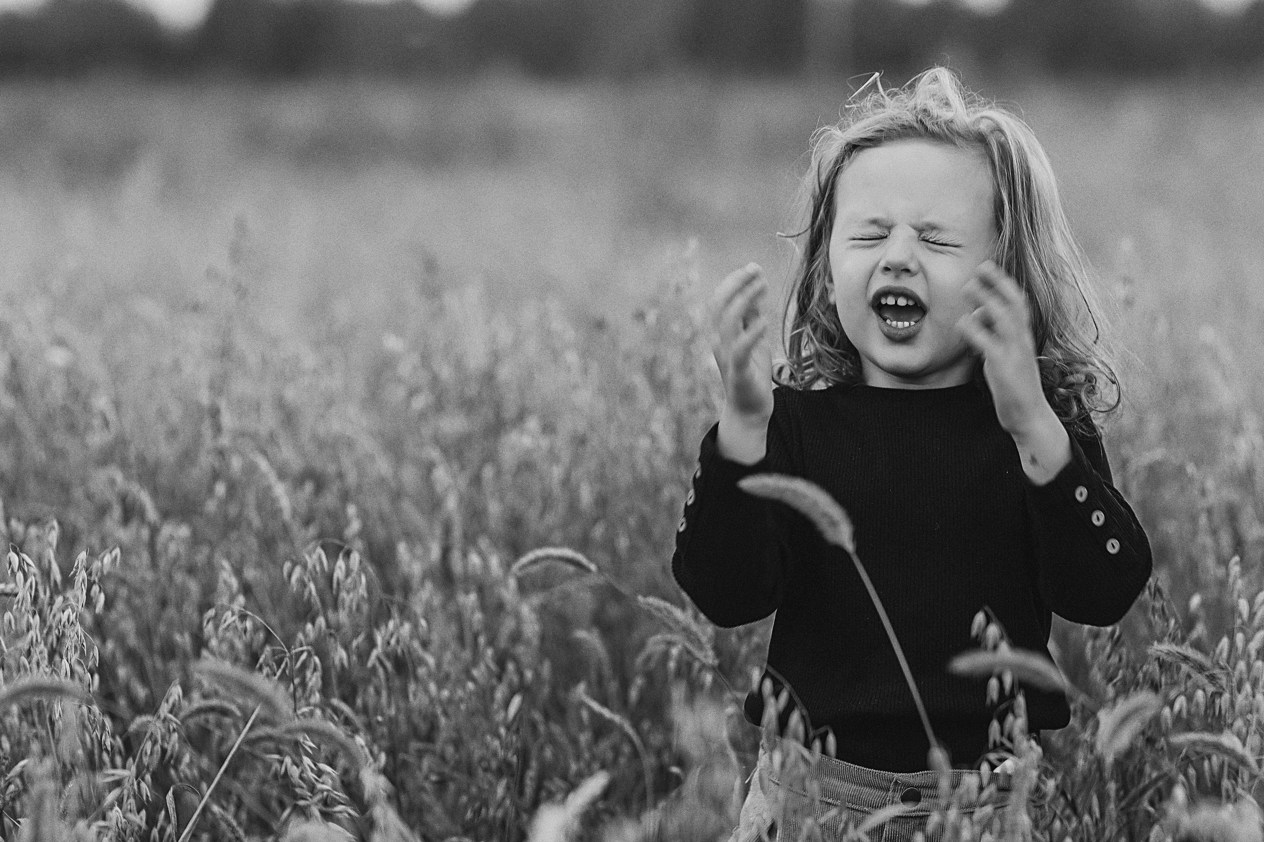 Поле. Семейный фотограф Тюмень, фотограф на роды Салмина Мария