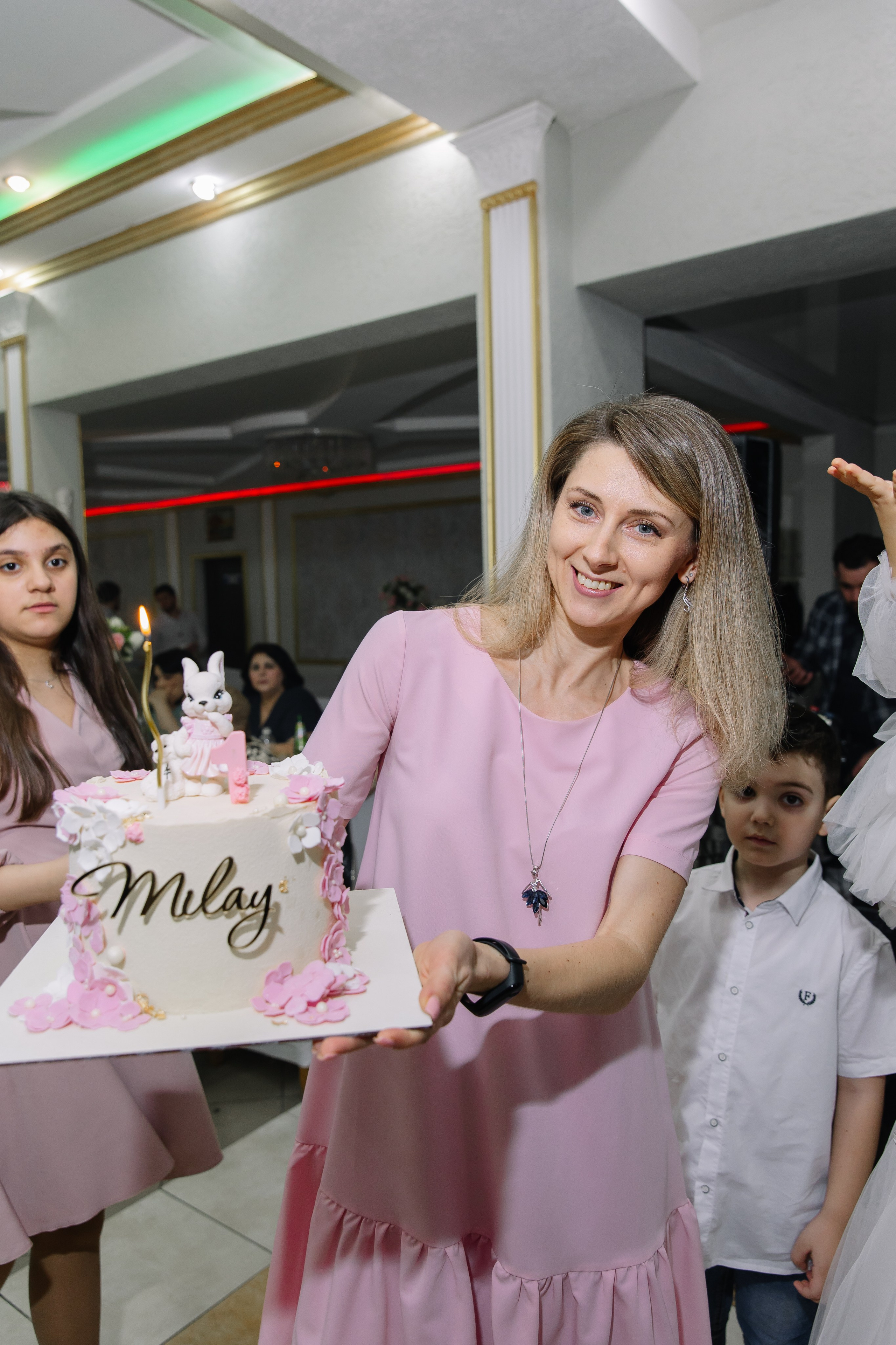 День рождения 1 годик малышки Милай. Свадебный фотограф в Новосибирске Лидия Александровна