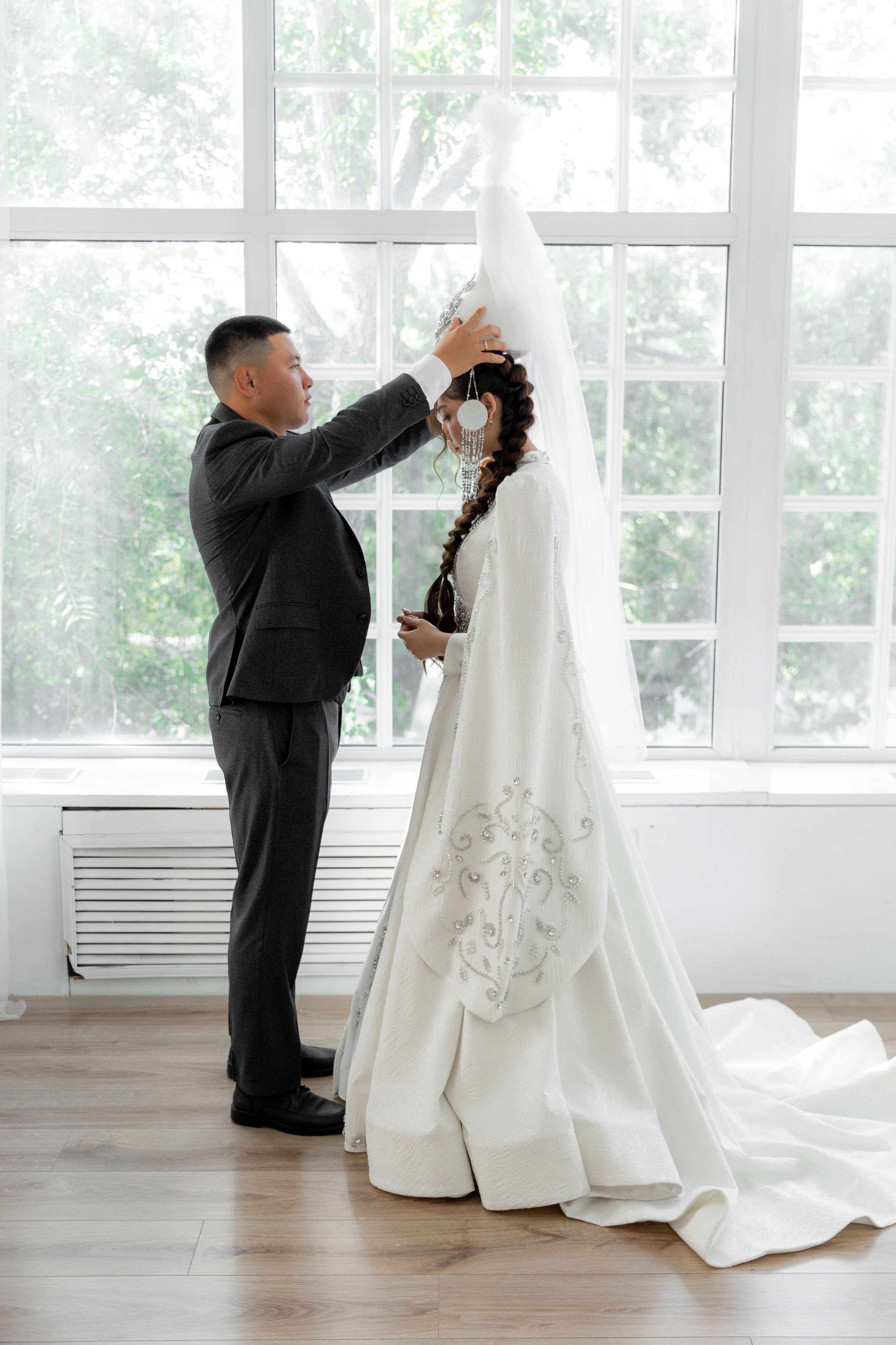 Кымбат узату в Artzone — Костанай