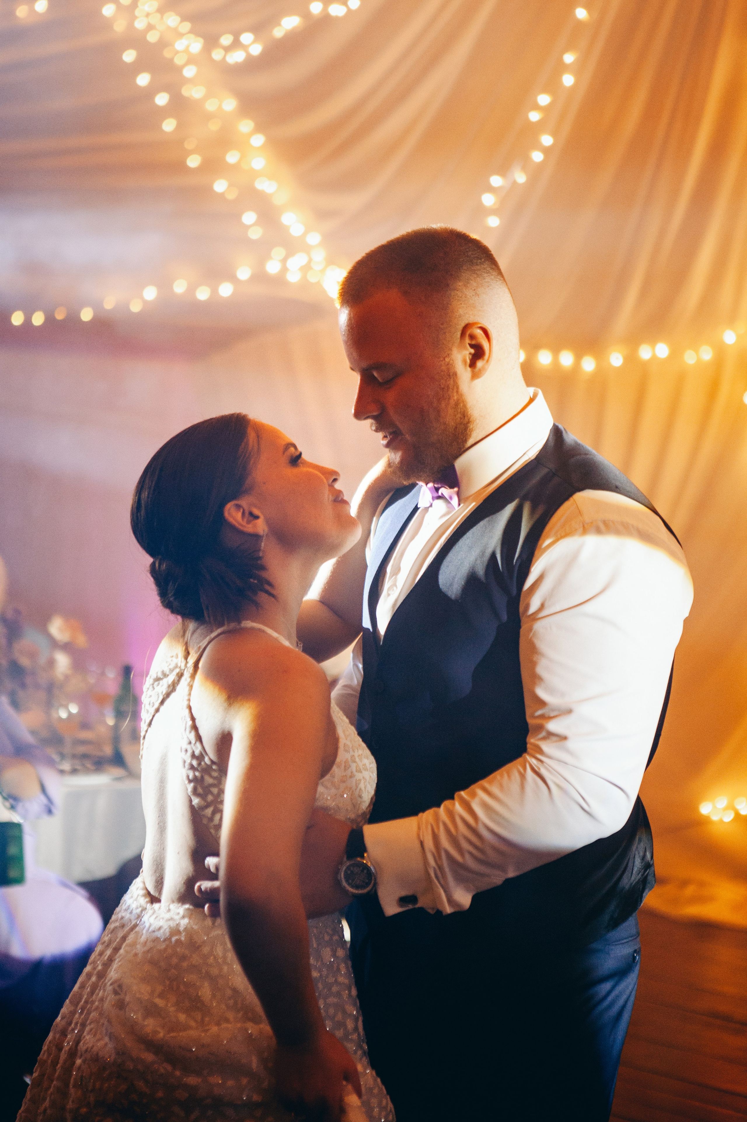 Свадебная фотосессия в отеле hartwell hotel и на патриарших прудах. Фотограф Ольга Ефремова