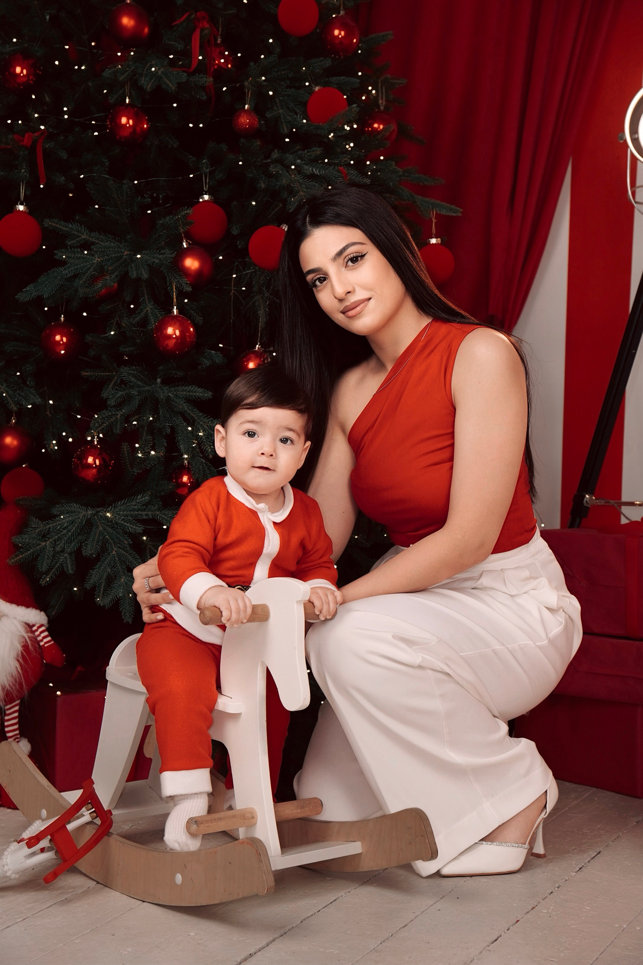 НОВОГОДНЯЯ ФОТОСЕССИЯ. ВИДЕОГРАФ И ФОТОГРАФ В НОВОРОССИЙСКЕ / АНАПЕ / ГЕЛЕНДЖИКЕ