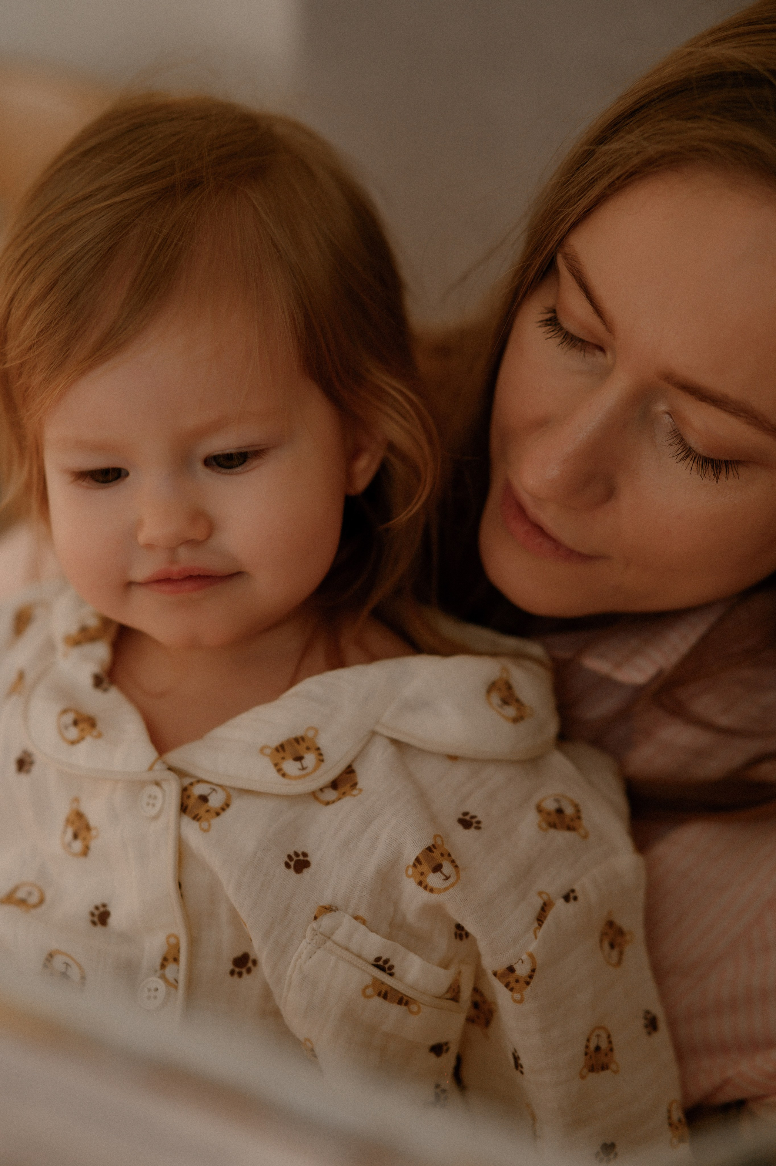 Даша и Варя дома. Семейный и свадебный lifestyle-фотограф в Москве Мария Петрова