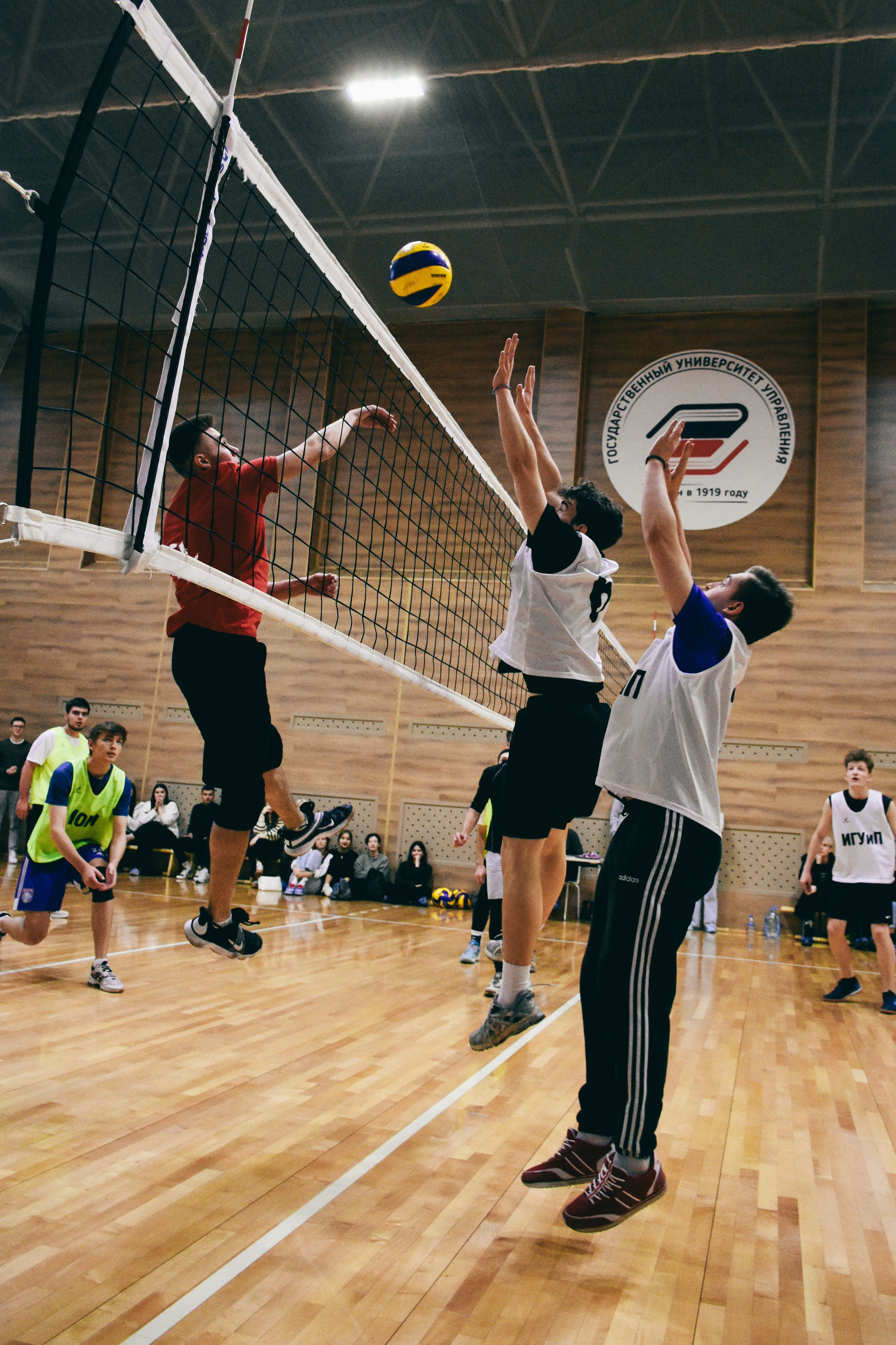 Волейбол. Фотограф в Москве. Индивидуальные и парные съёмки, мероприятия, промо-съёмки для артистов