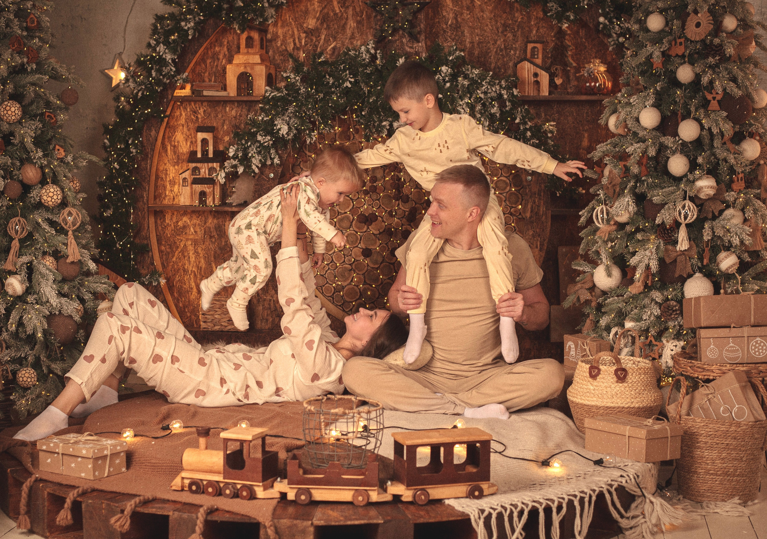 Новогодние фото. Фотограф беременности и семейных историй в Москве Юлия Варт