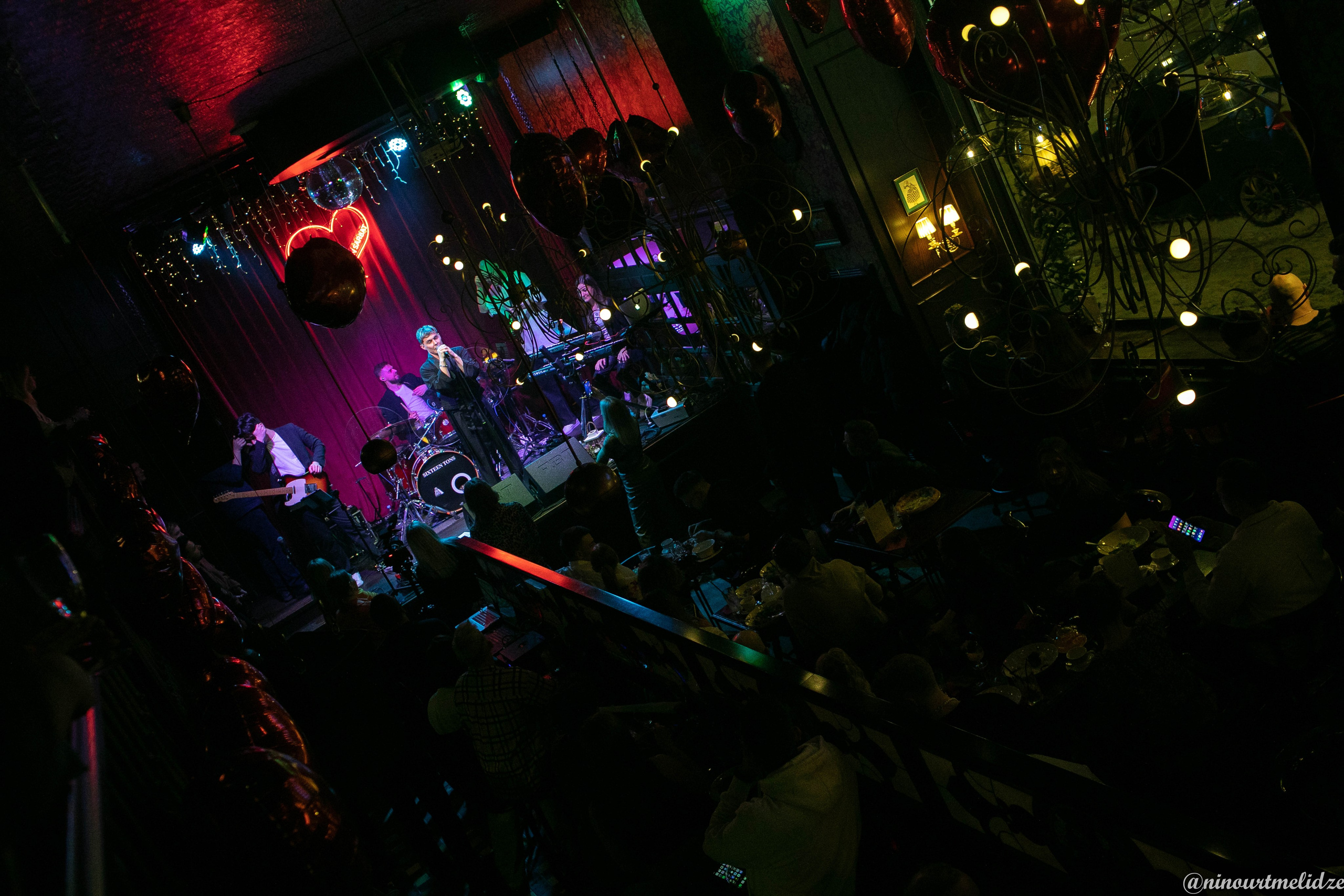 Сольный концерт Романа Исаева. Art photographer Nino