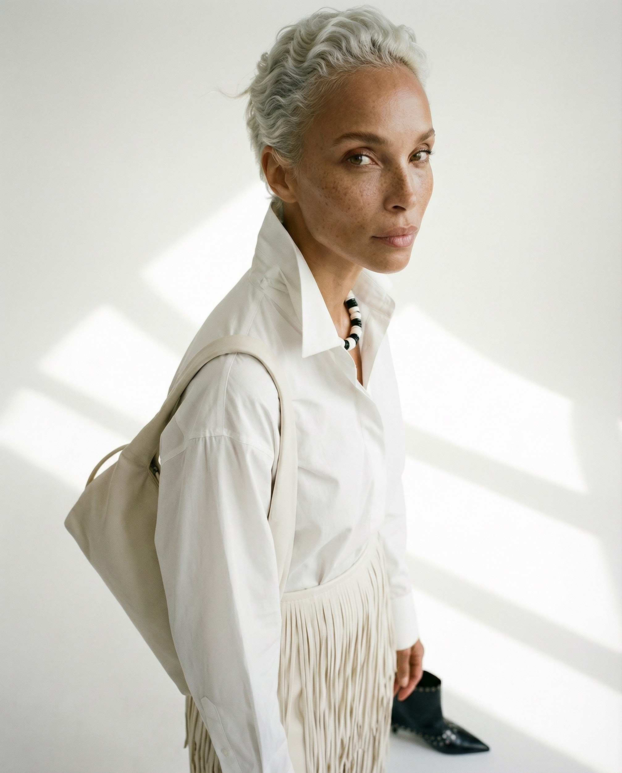 AI model Sara. Каталожный и предметный фотограф в Москве Анна Nesmeliva