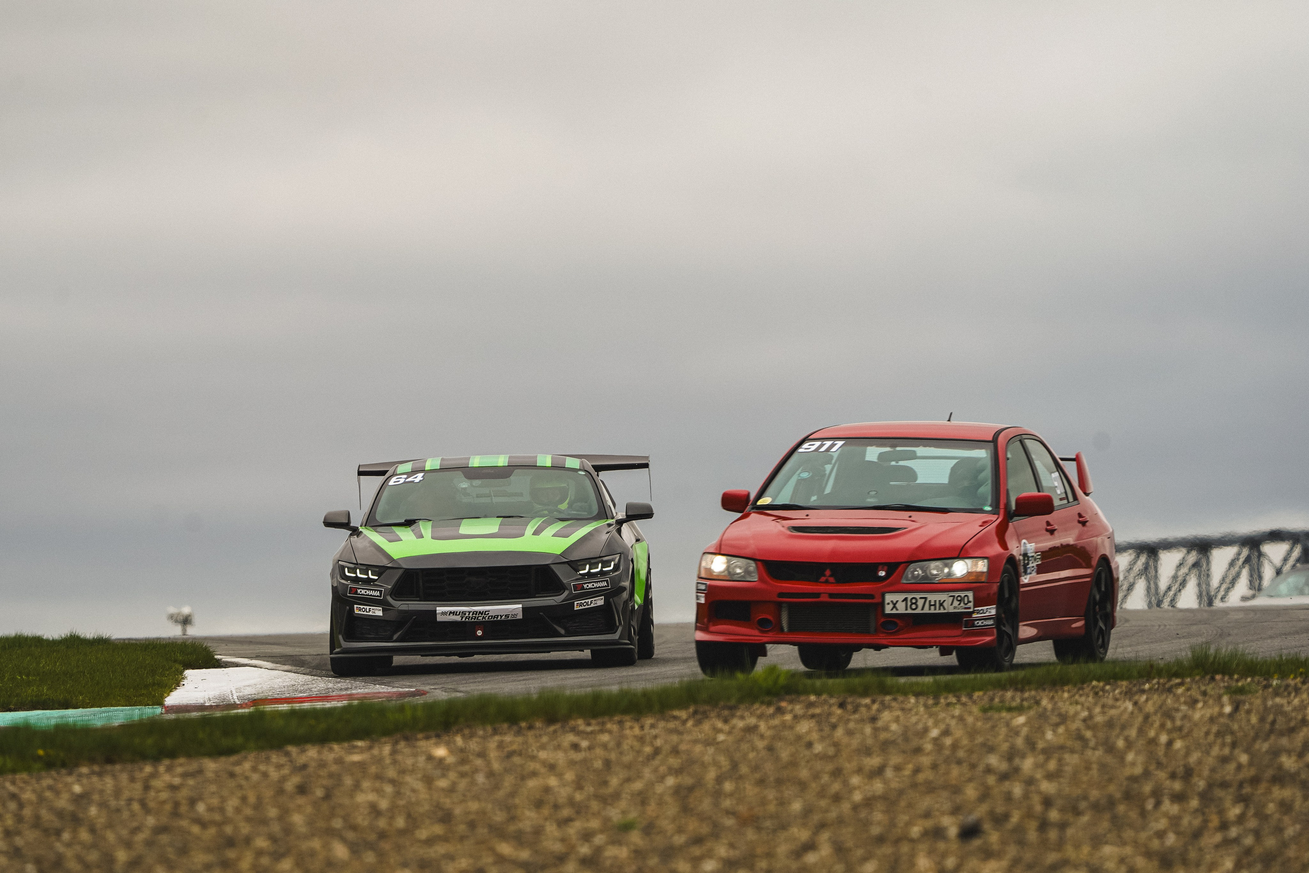 Mustang track days. Автомобильный фотограф Шакая Кирилл