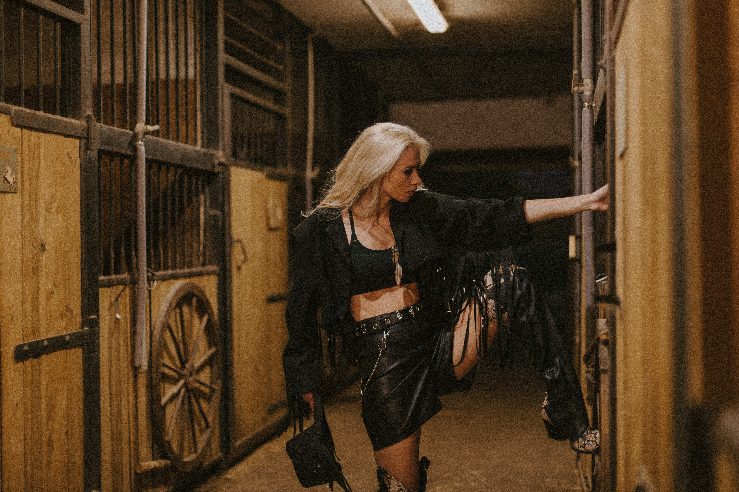 Надя «Вестерн». Павел Померанцев