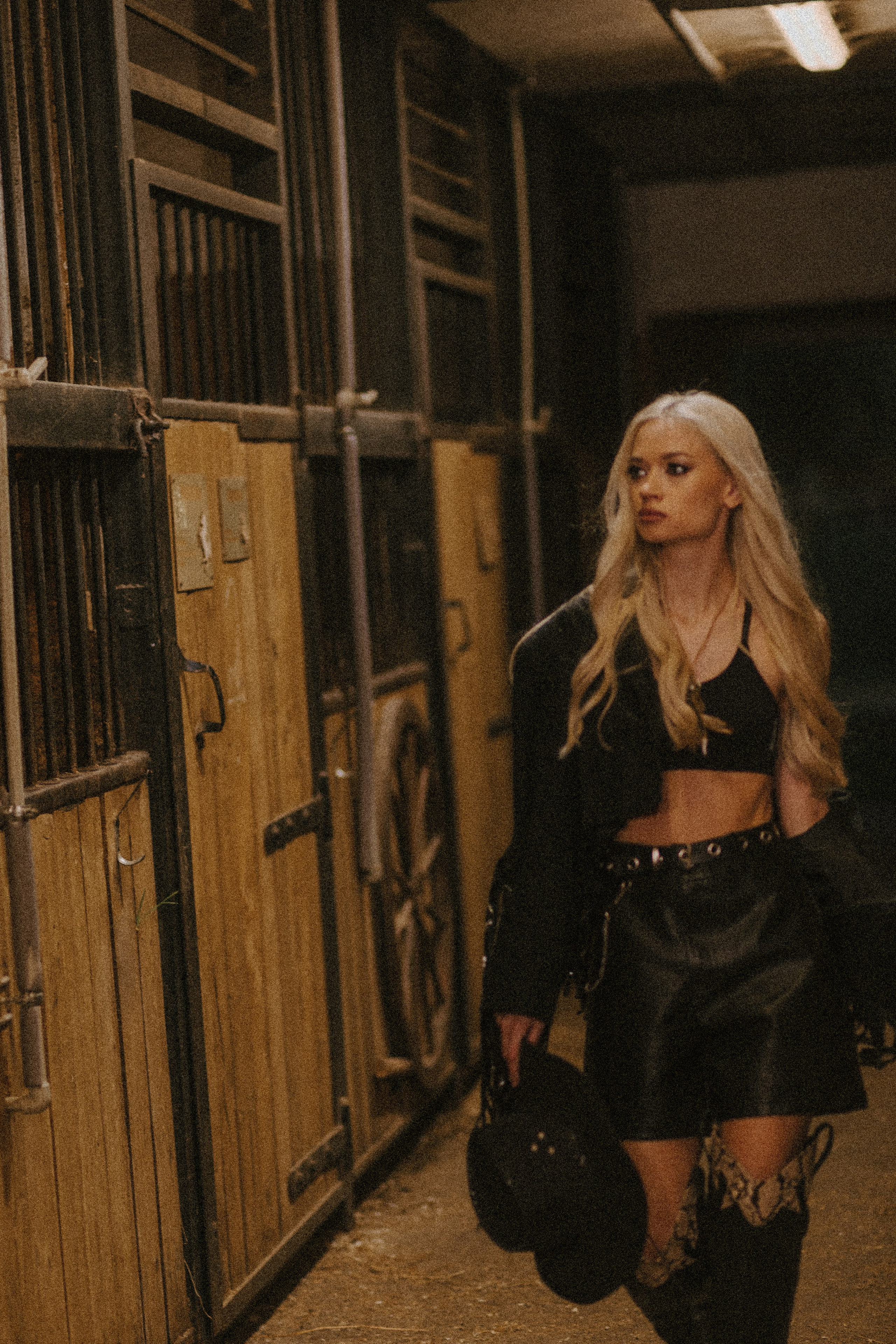 Надя «Вестерн». Павел Померанцев