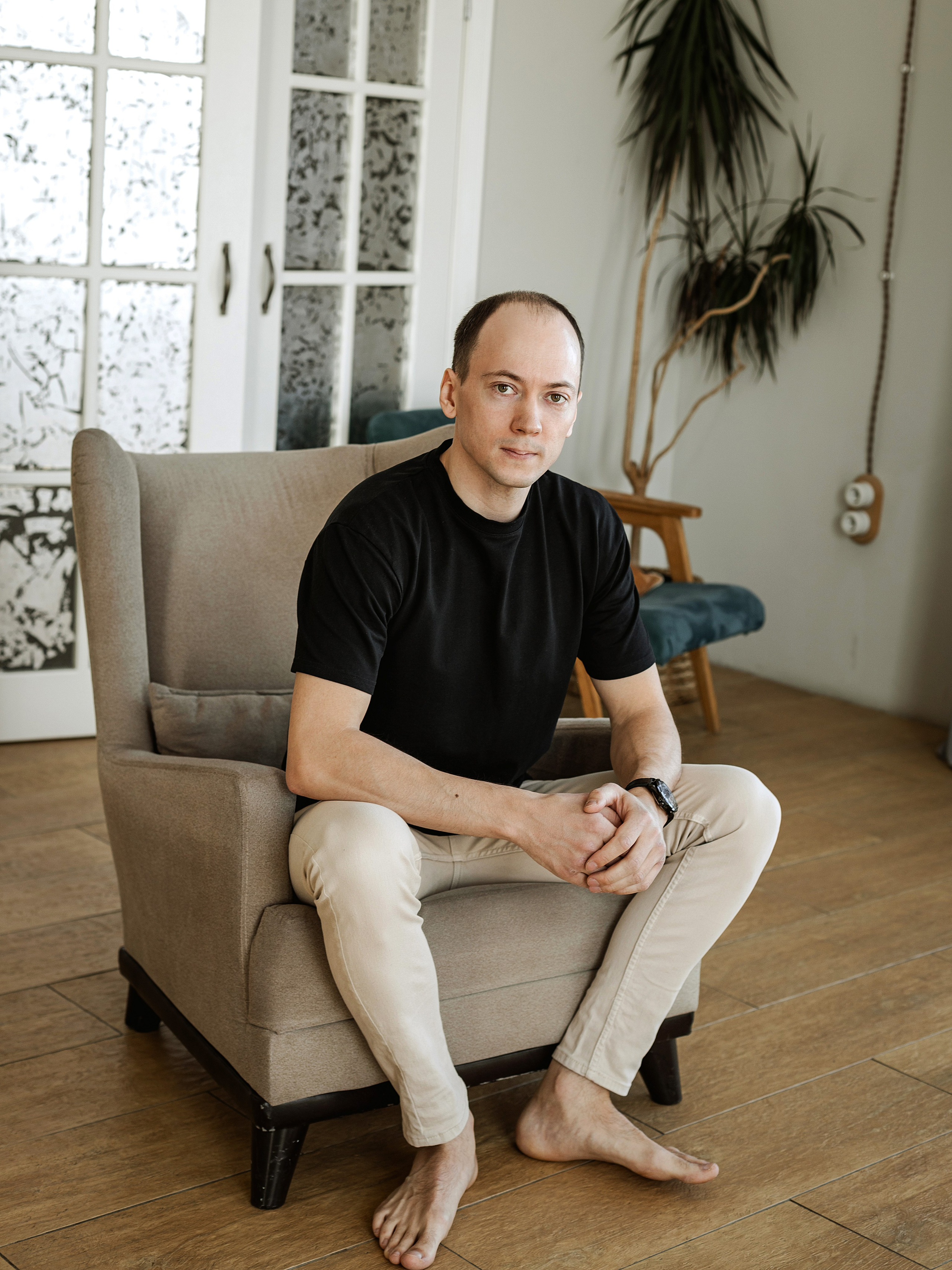 Николай. Фотограф Челябинск Эвелина Ганага, съемка для бизнеса и маркетплейсов