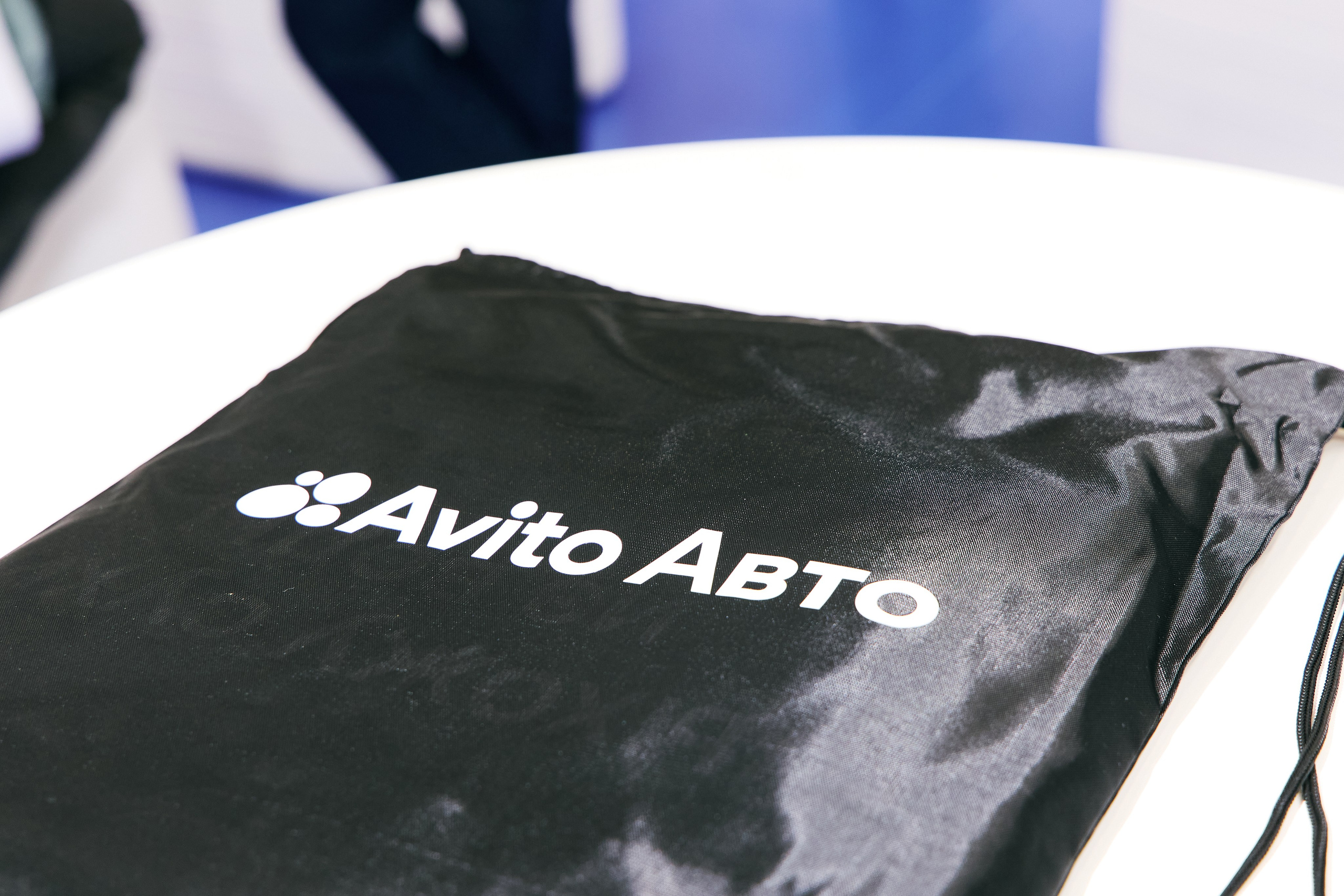 Avito SPB. Svyatoslav Lebedev | Advertising photographer — Commercial shooting, Art direction, AI integration