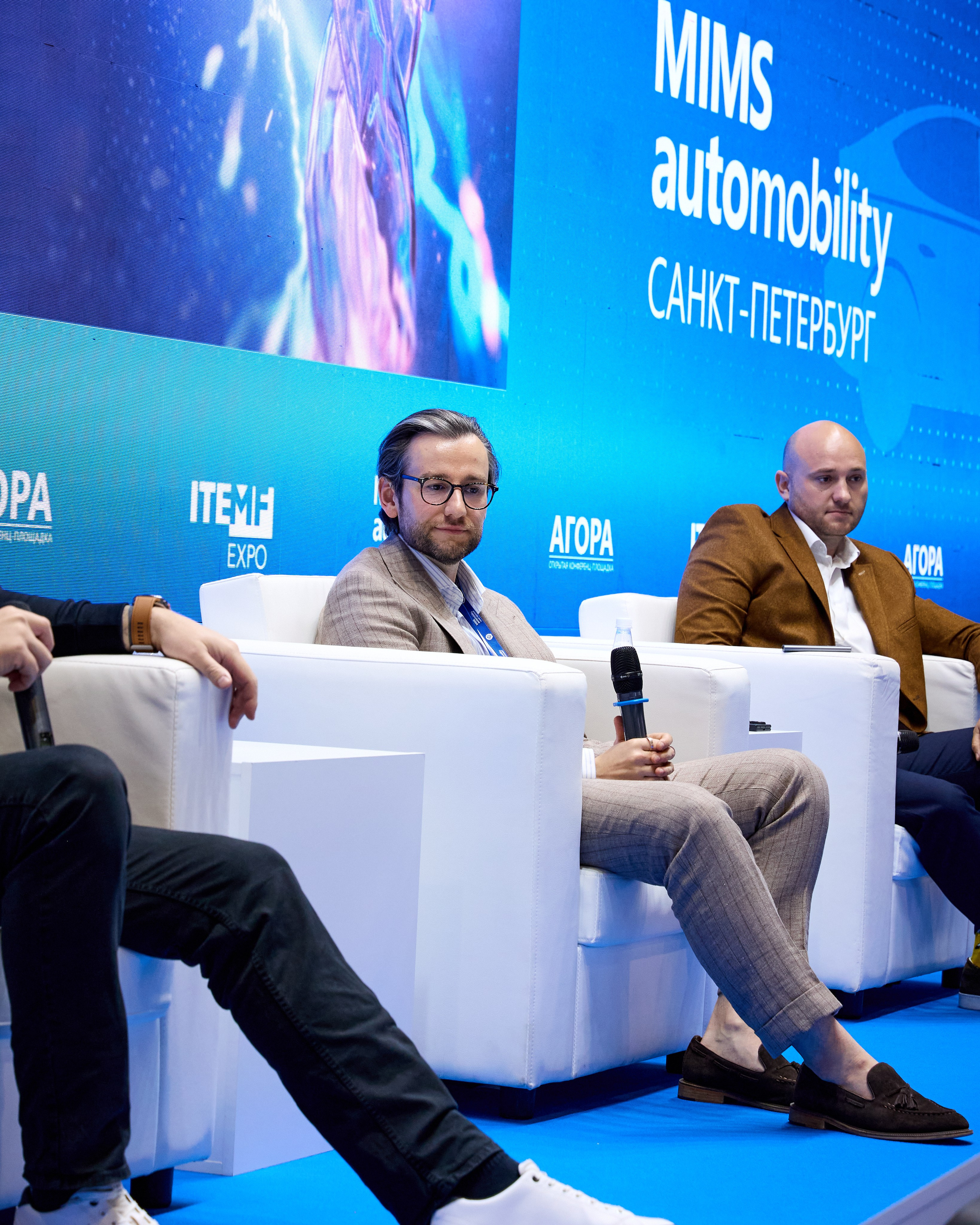 Avito SPB. Svyatoslav Lebedev | Advertising photographer — Commercial shooting, Art direction, AI integration