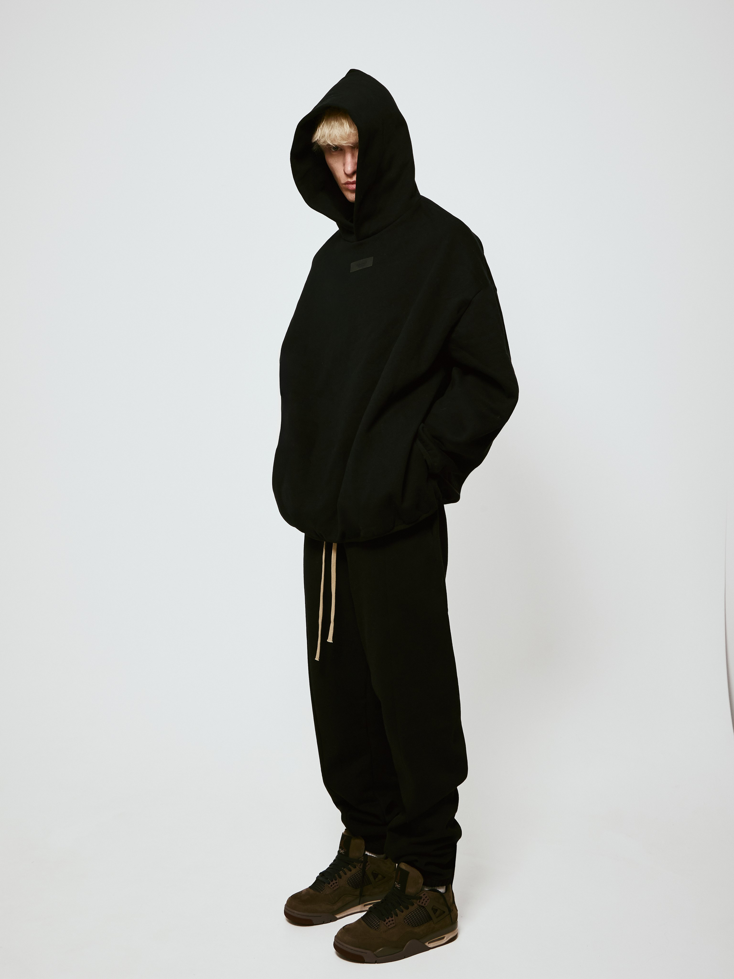Look book Moscow. Svyatoslav Lebedev | Advertising photographer — Commercial shooting, Art direction, AI integration