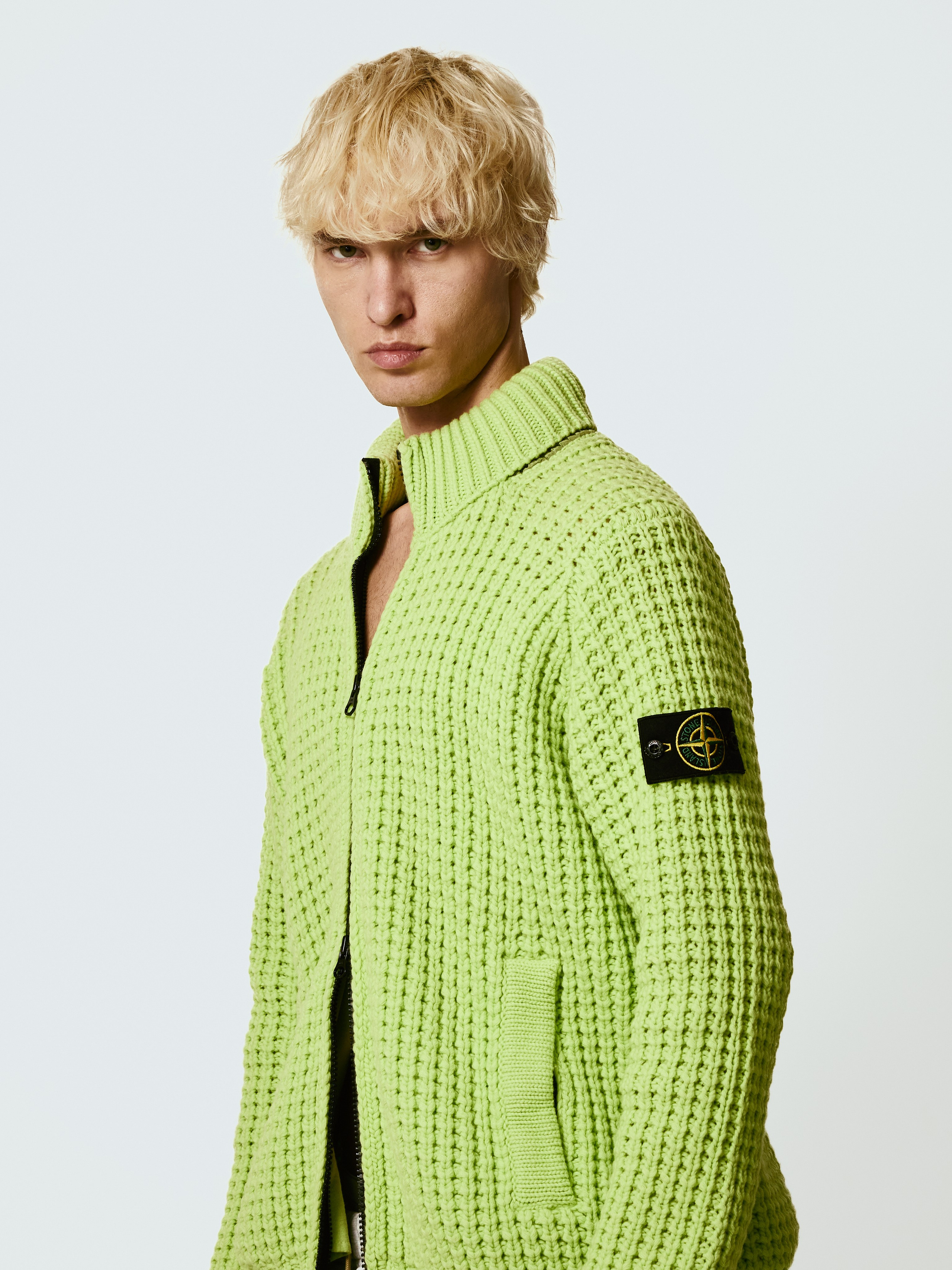 Look book Moscow. Svyatoslav Lebedev | Advertising photographer — Commercial shooting, Art direction, AI integration