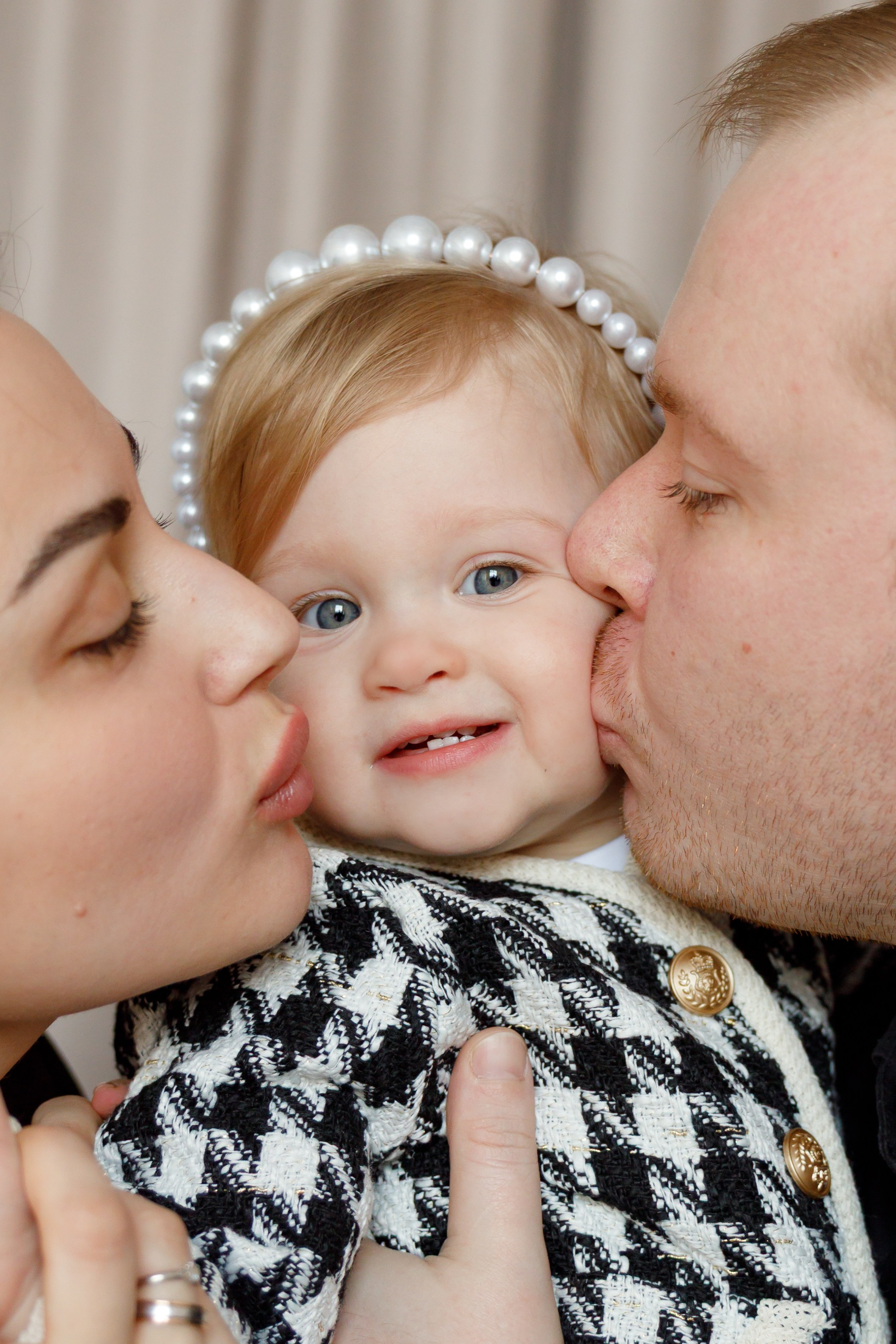 Таисии годик. Семейный и детский фотограф в Челябинске Елена Вышегородцева