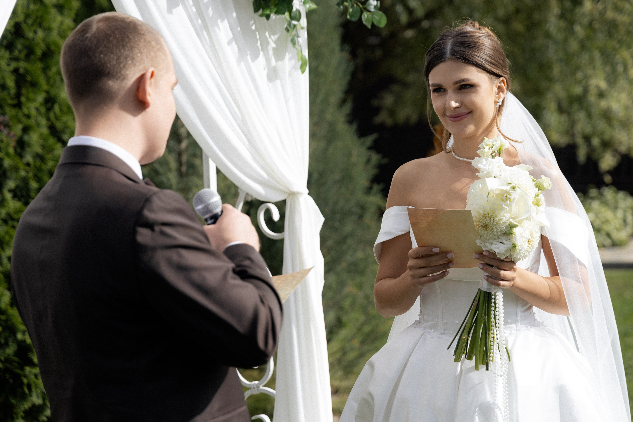 Свадебная фотосессия Анастасии и Игоря в Усадьбе Легенда. Свадебный фотограф в Минске/Беларуси Сергей Спиридонов