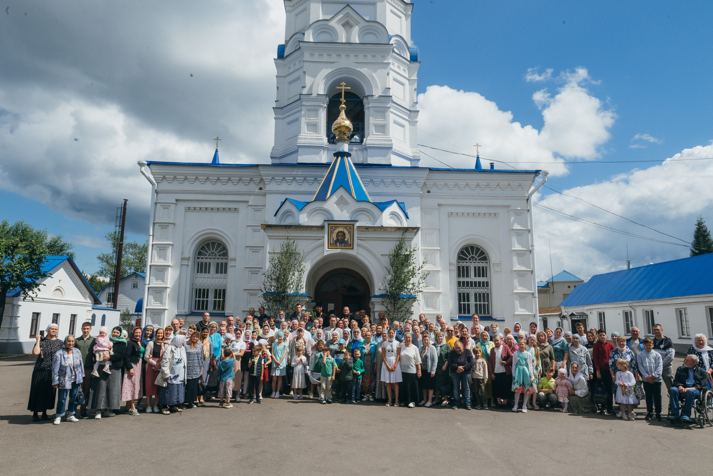 Фоторепортаж литургии на праздник Троицы. Семейный фотограф на крещение, венчание в Иваново Галина Скурихина