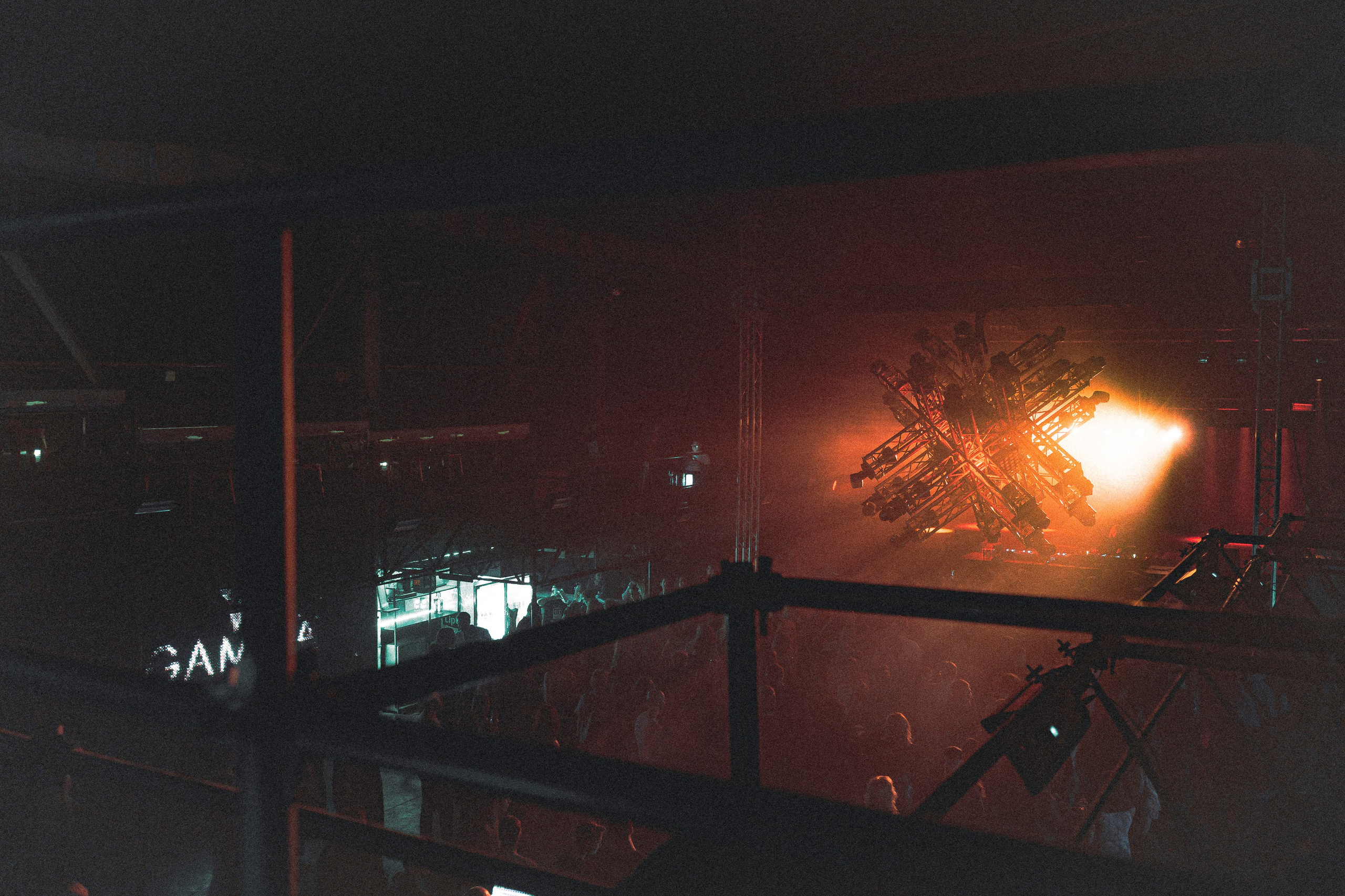 UNDERGROUND. Гришин Фотограф Екатеринбург/Репортаж/ Корпоративная/Свадебная съемка