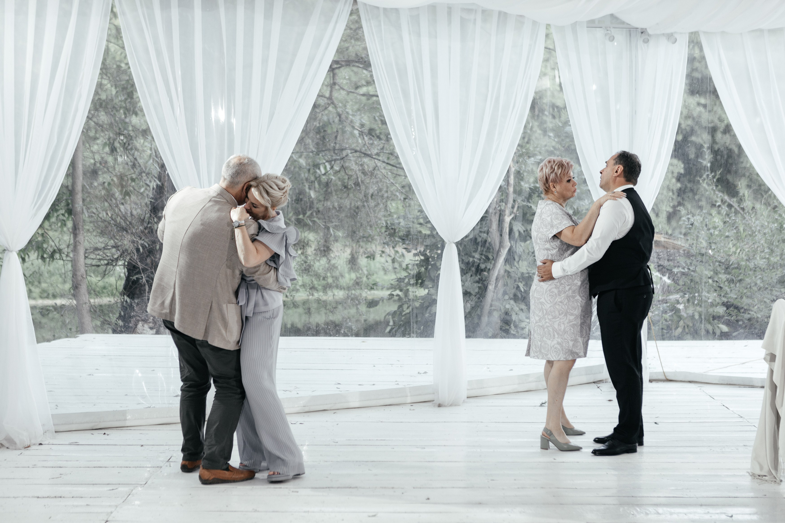 Свадебный фотограф Уфа — Руслан ГабдлисламовЖивые эмоции, красивые кадры, воспоминания на всю жизнь.Работаю по всей Республике Башкортоста. Свадебный фотограф Уфа Руслан Габдлисламов