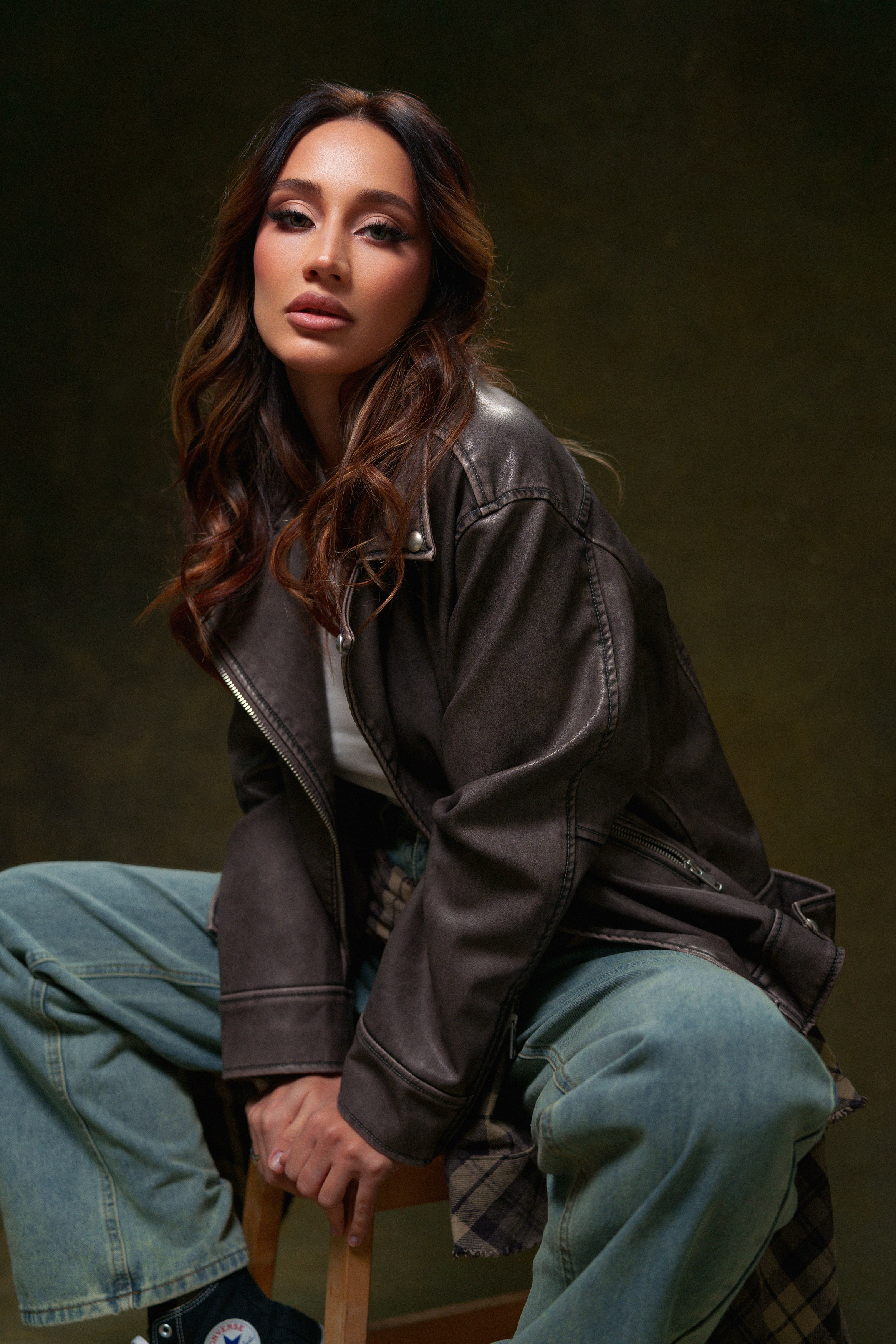 Портрет в студии, контент для блога, экспертная фотосессия | женский портрет | фотосессия в студии | фото контент для блога | экспертный блог визуал | контент инстаграм | экспертная съемка | контент фотосессия | личный блог визуал | личный бренд визуал | контент фотосессия | идеи фотосессии для контента | фото для блога | женский экспертный блог | фотосессия для личного бренда | бренд съемка