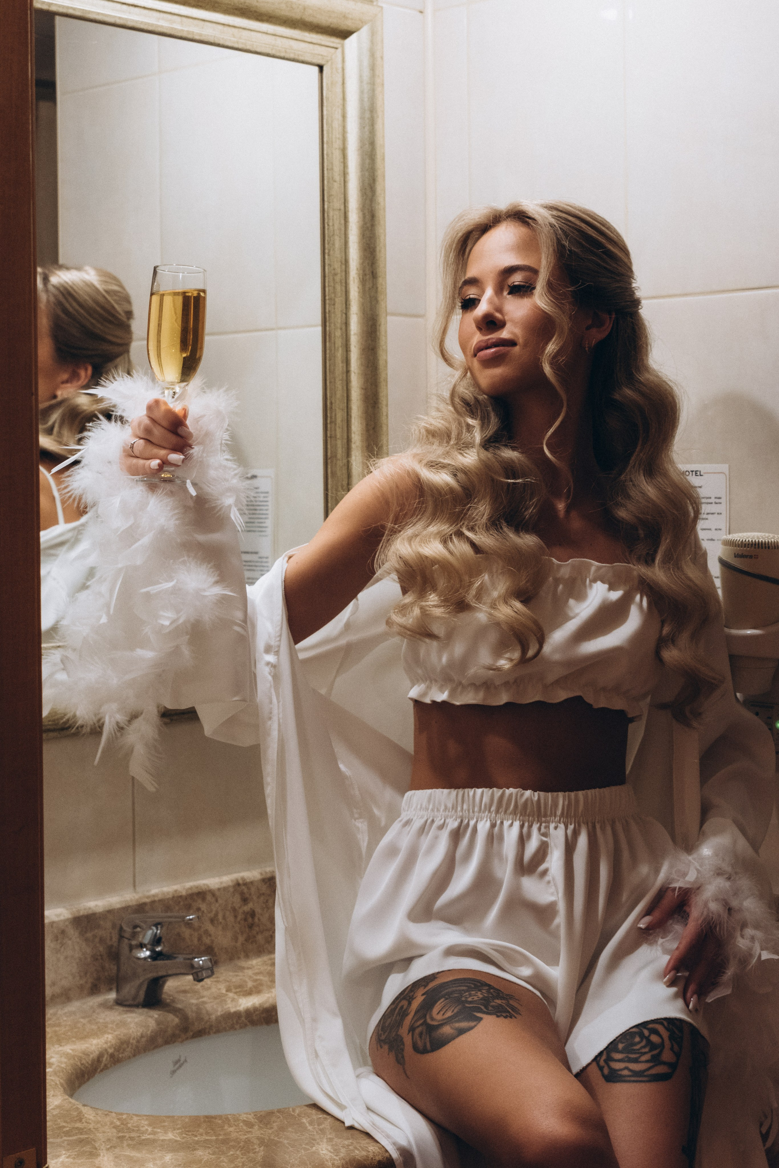 Утро и роспись Виктора и Марии. Ваш фотограф в Одинцовском районе и Москве