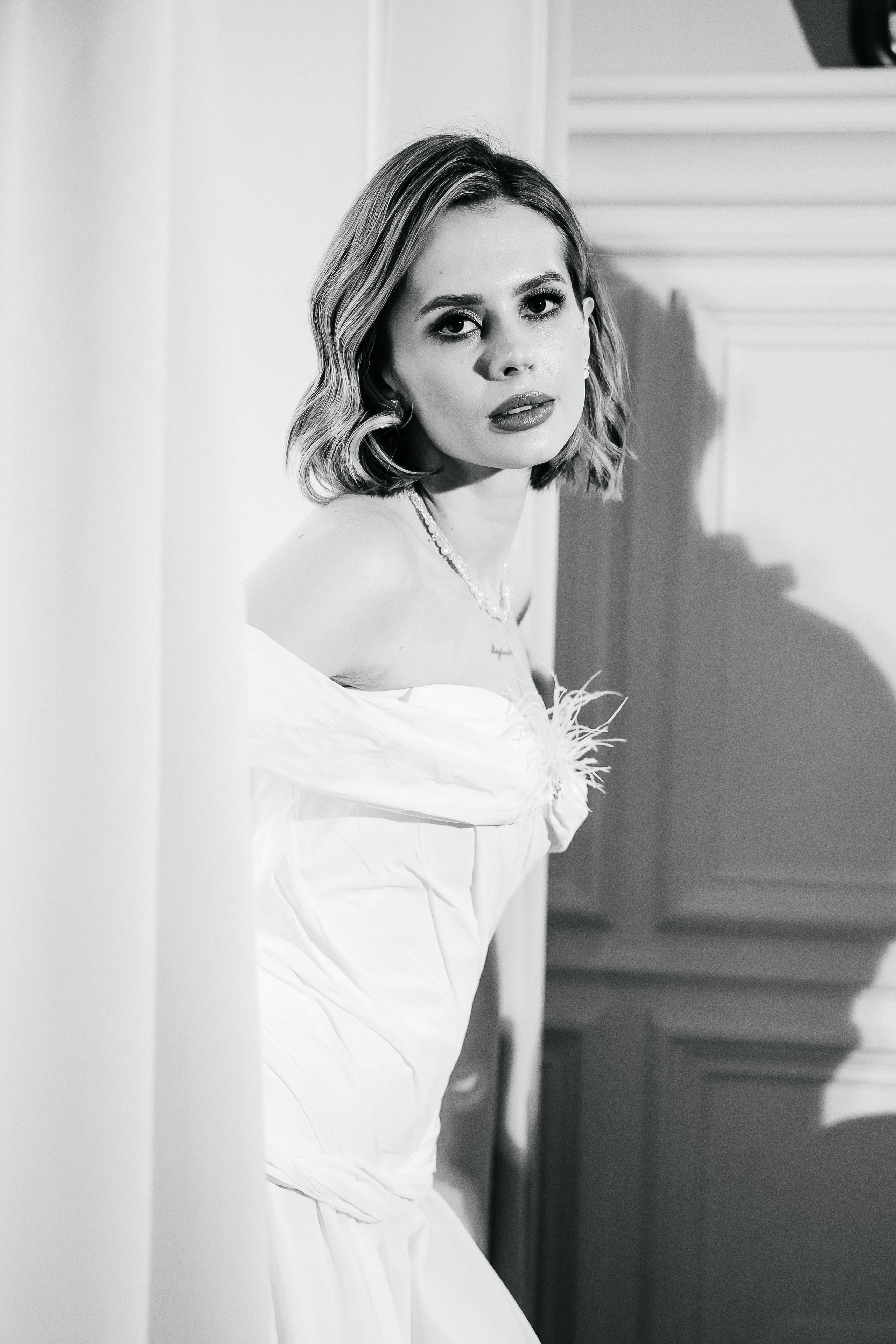 Утро жениха и невесты в отеле. Свадебный и семейный фотограф в Москве Красинская Мария