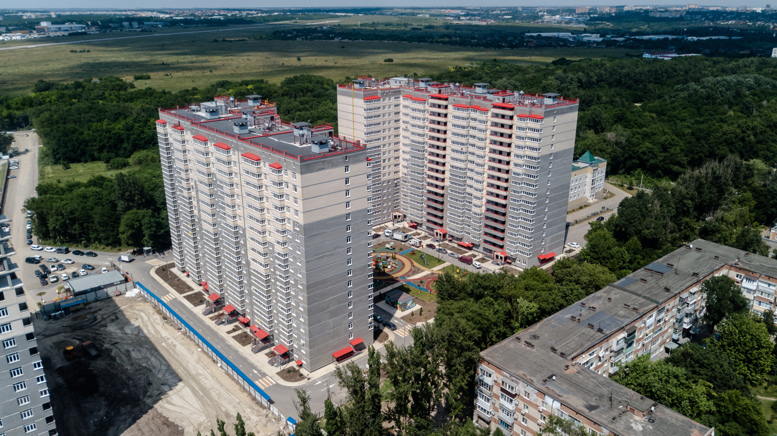 Профессиональная высотная фото и видео съемка недвижимости