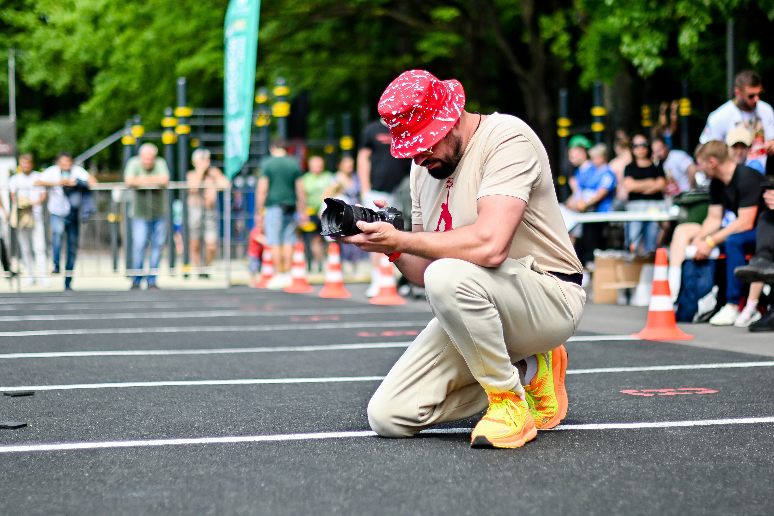 СТРОНГ. Фотограф для бизнесконтента, репортажей и семейного альбома в Москве