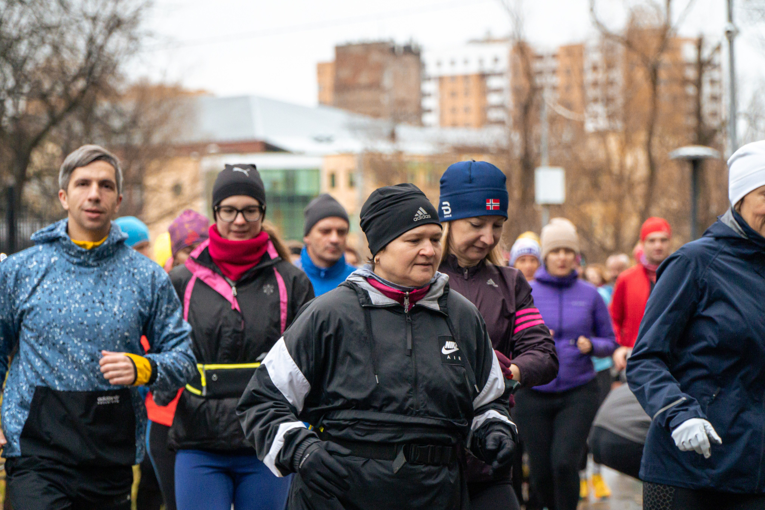 5 вёрст Реутов 16.11.2024. Роман Капилюшов. Бег. Фото. Видео. г. Люберцы