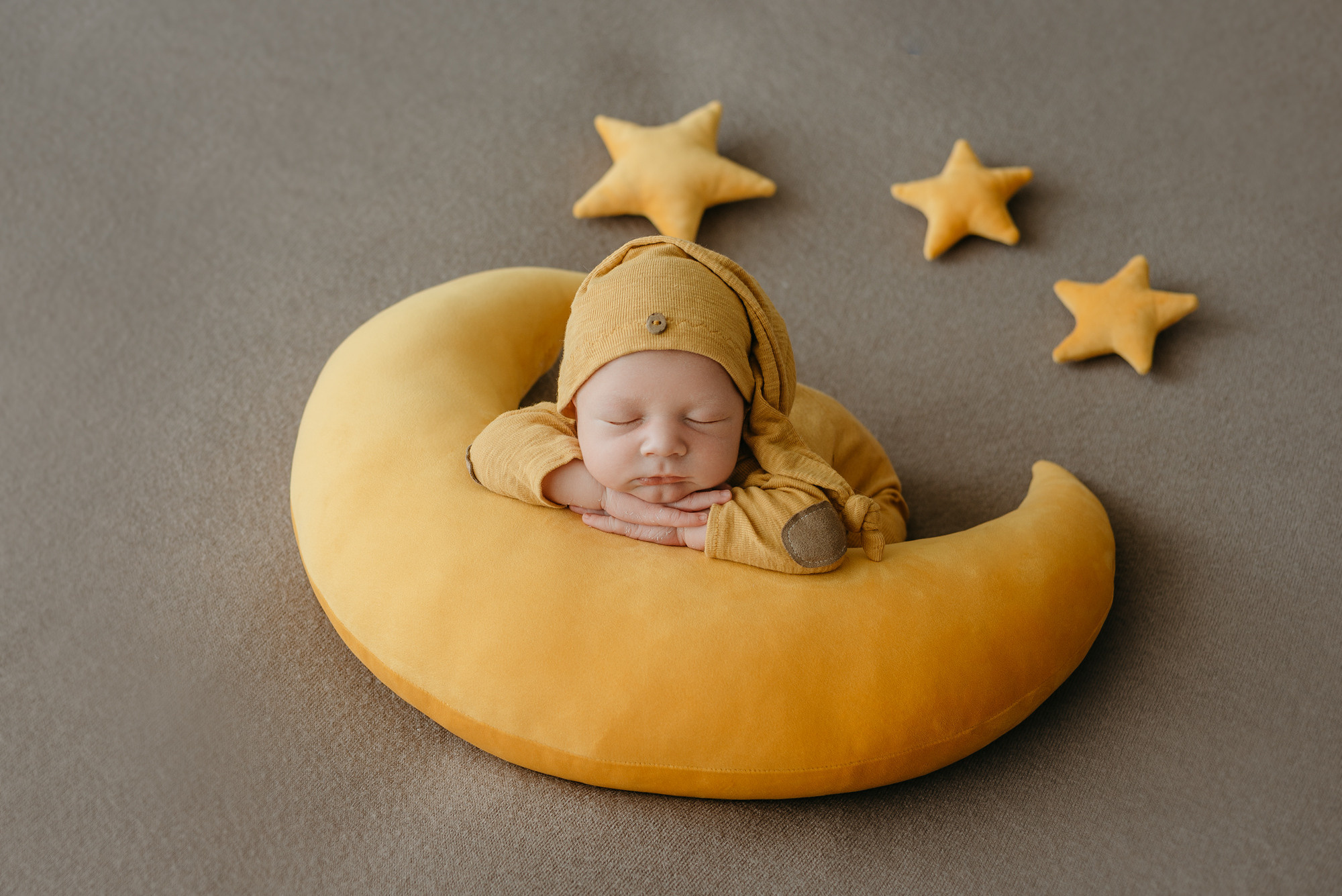 Лев. Фотограф новорожденных Белгород