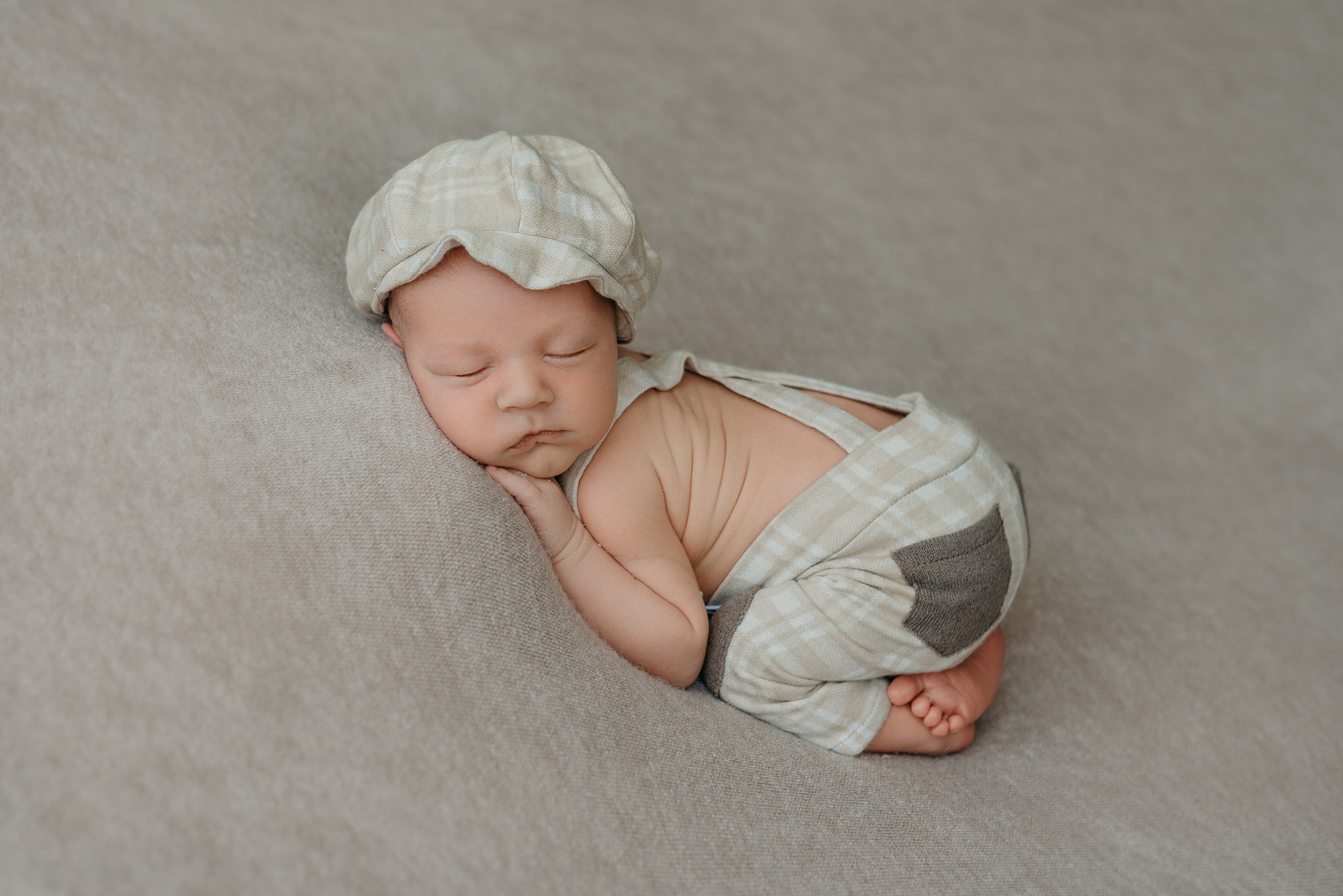 Лев. Фотограф новорожденных Белгород